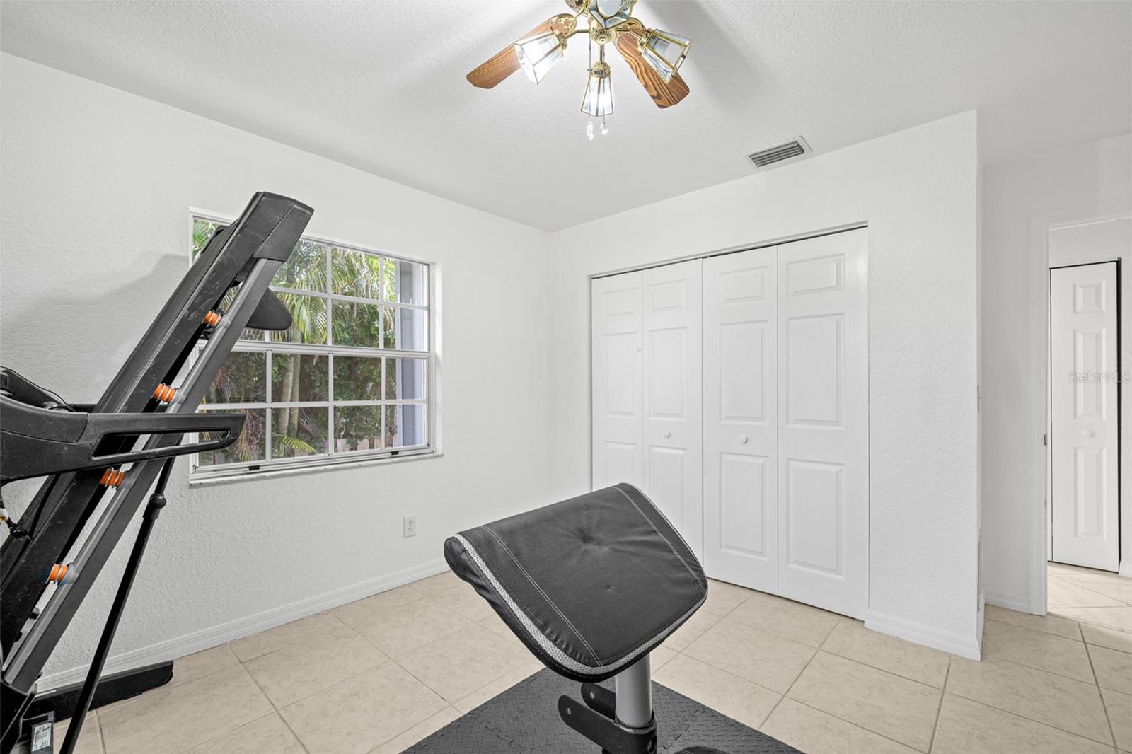 Image 24 of 47 For 338 7th Avenue N