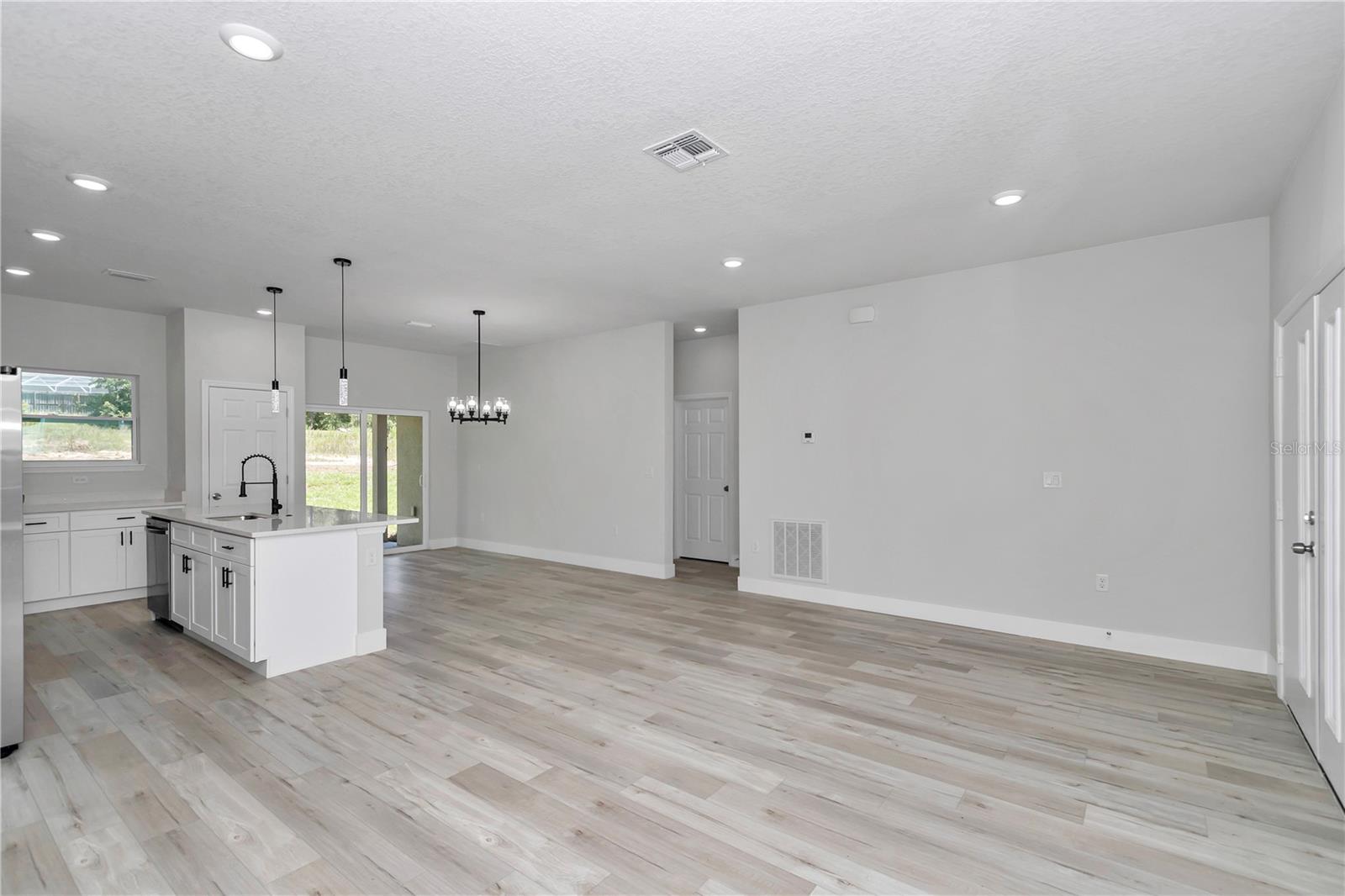Image 10 of 46 For 2705 Royal Palm Drive