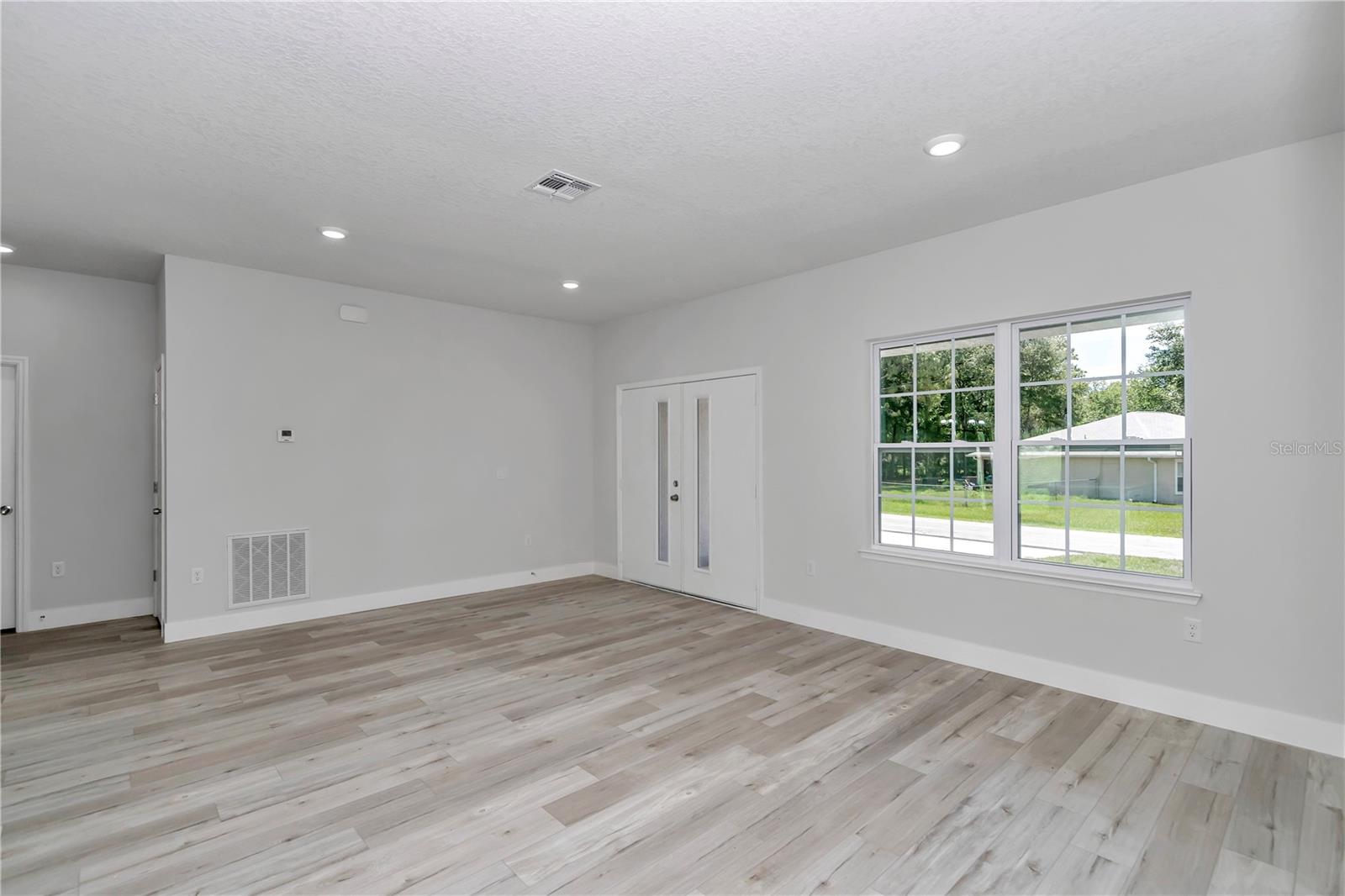 Image 19 of 46 For 2705 Royal Palm Drive