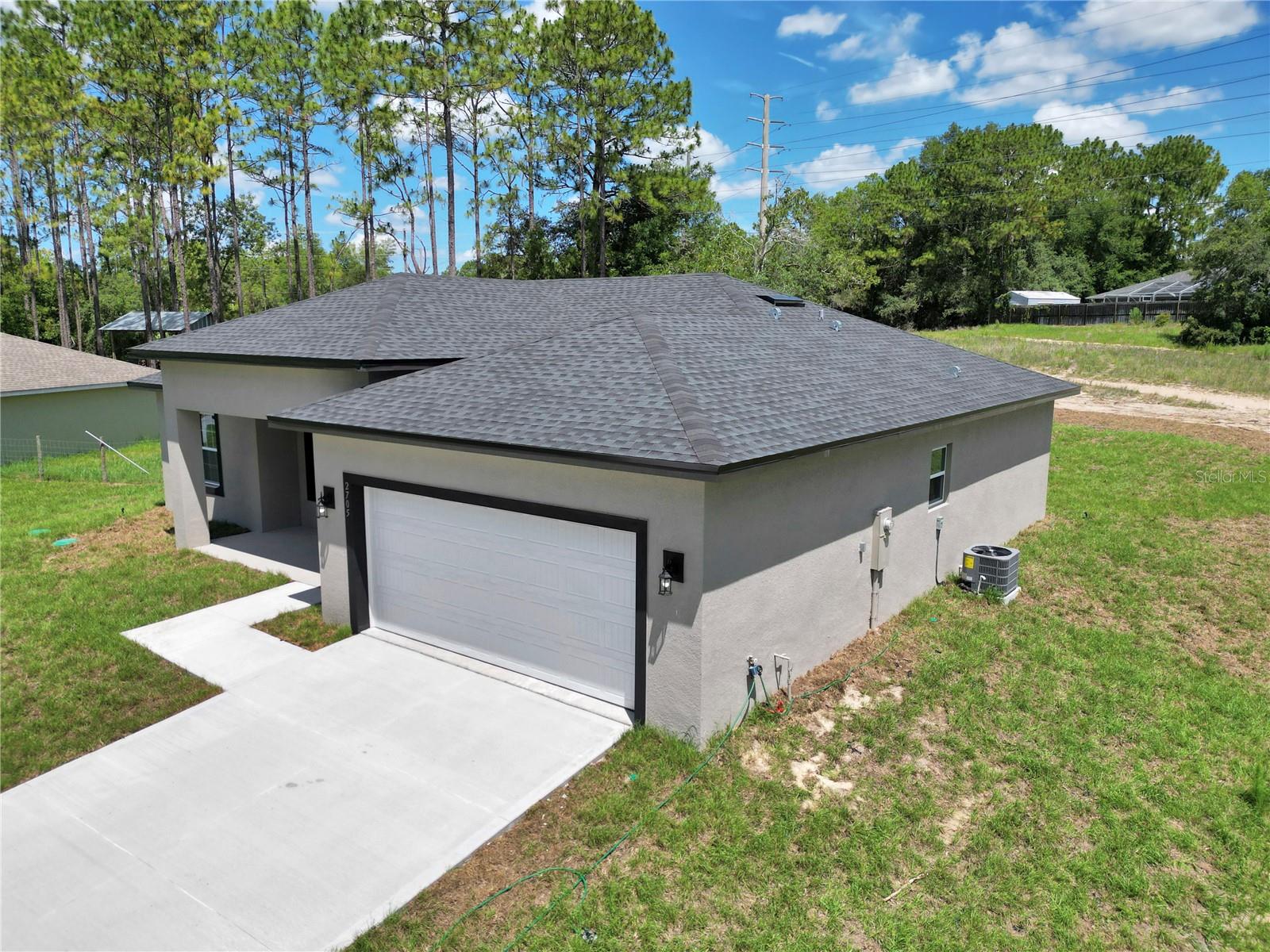 Image 3 of 46 For 2705 Royal Palm Drive