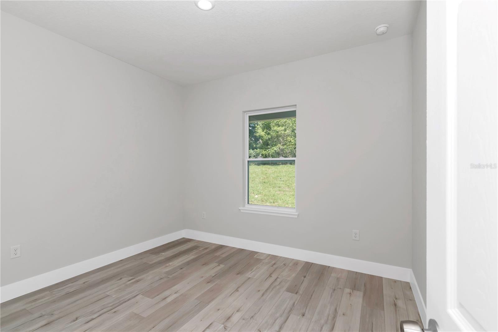 Image 32 of 46 For 2705 Royal Palm Drive