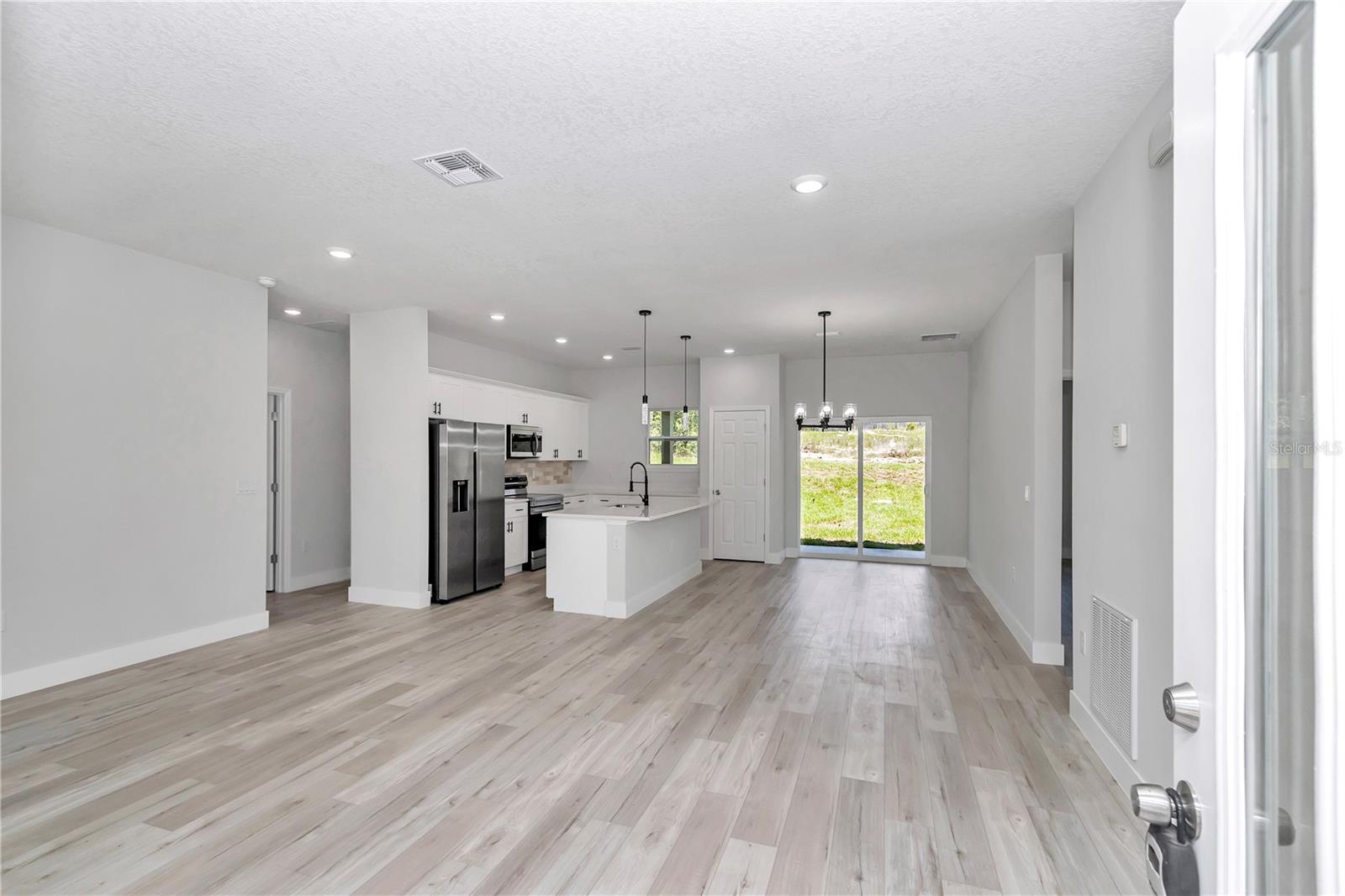 Image 9 of 46 For 2705 Royal Palm Drive