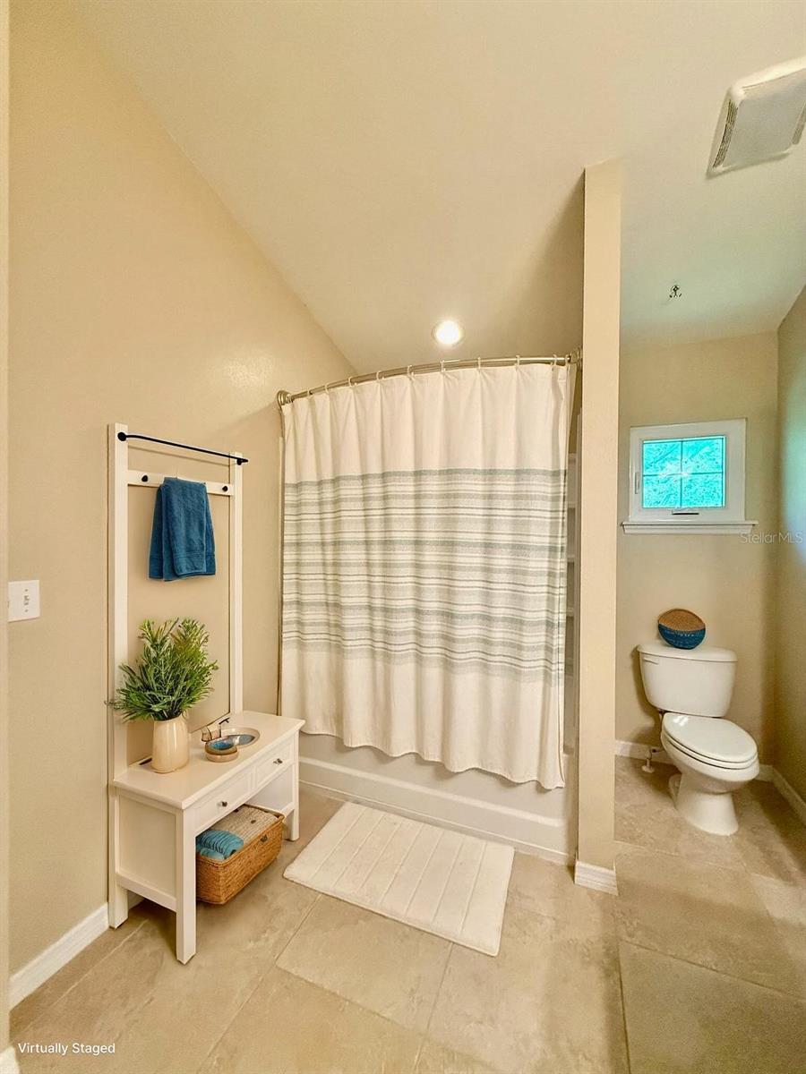 Image 20 of 26 For 7543 Red Mill Circle Circle