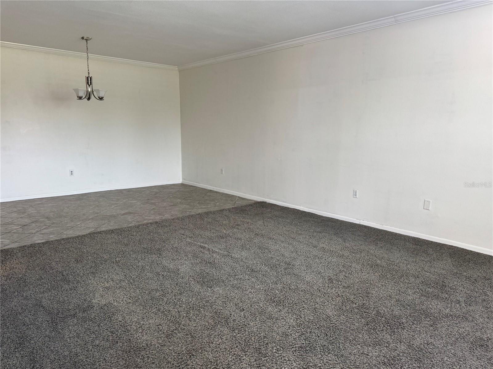 Image 3 of 30 For 750 Island Way 101