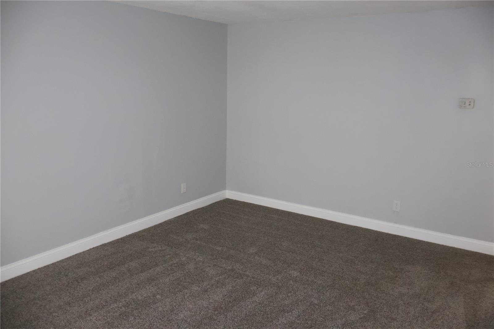 Image 6 of 17 For 7522 Needle Leaf Place 33