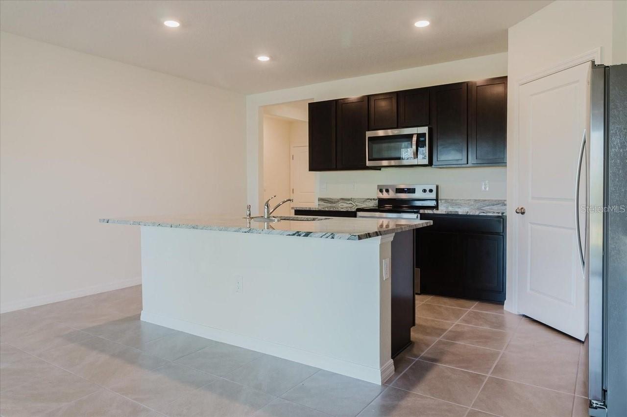 Image 4 of 23 For 8210 Juning Cove