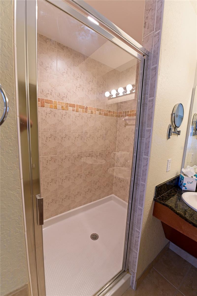 Image 11 of 40 For 8125 Resort Village Drive 5902