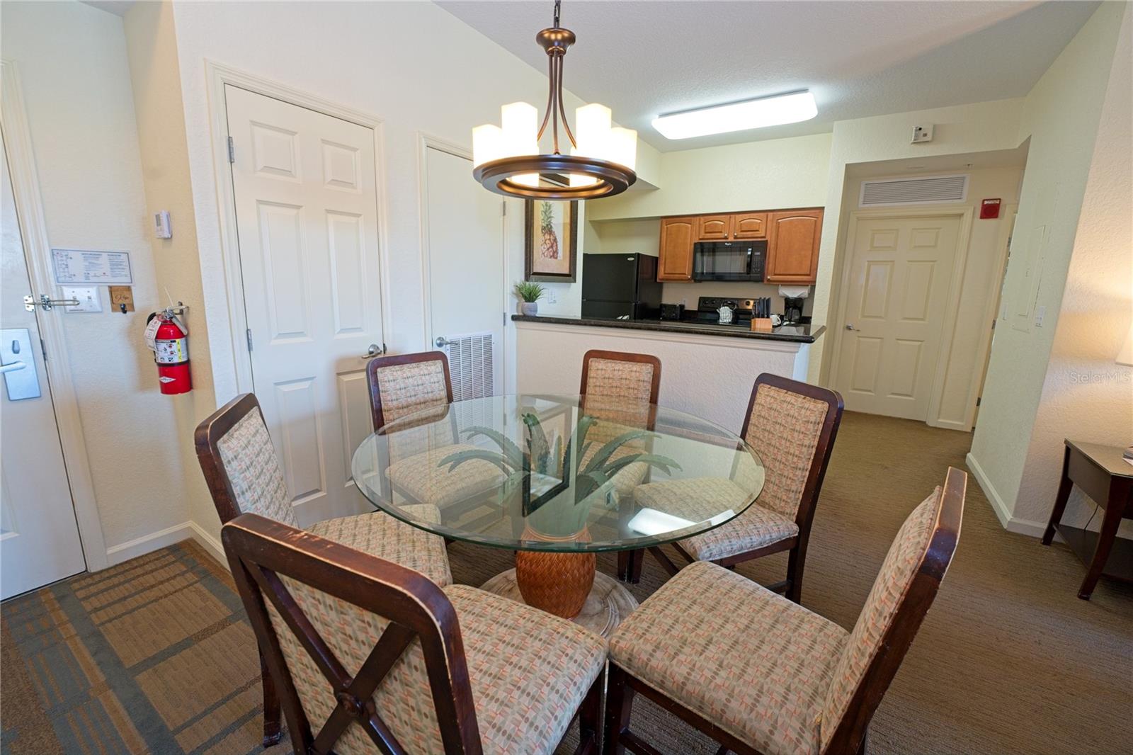 Image 4 of 40 For 8125 Resort Village Drive 5902