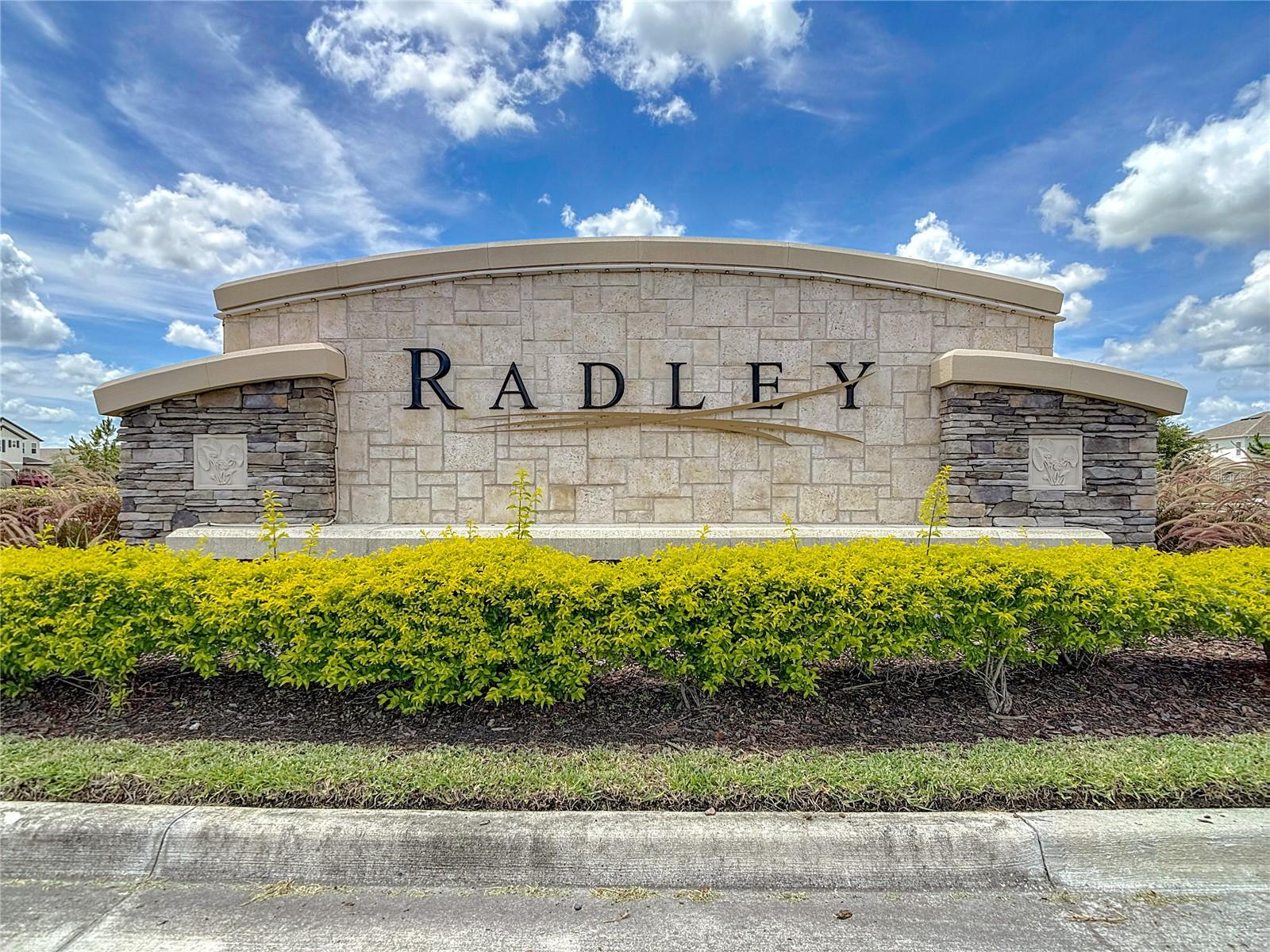 Listing photo id 28 for 34163 Radley Way