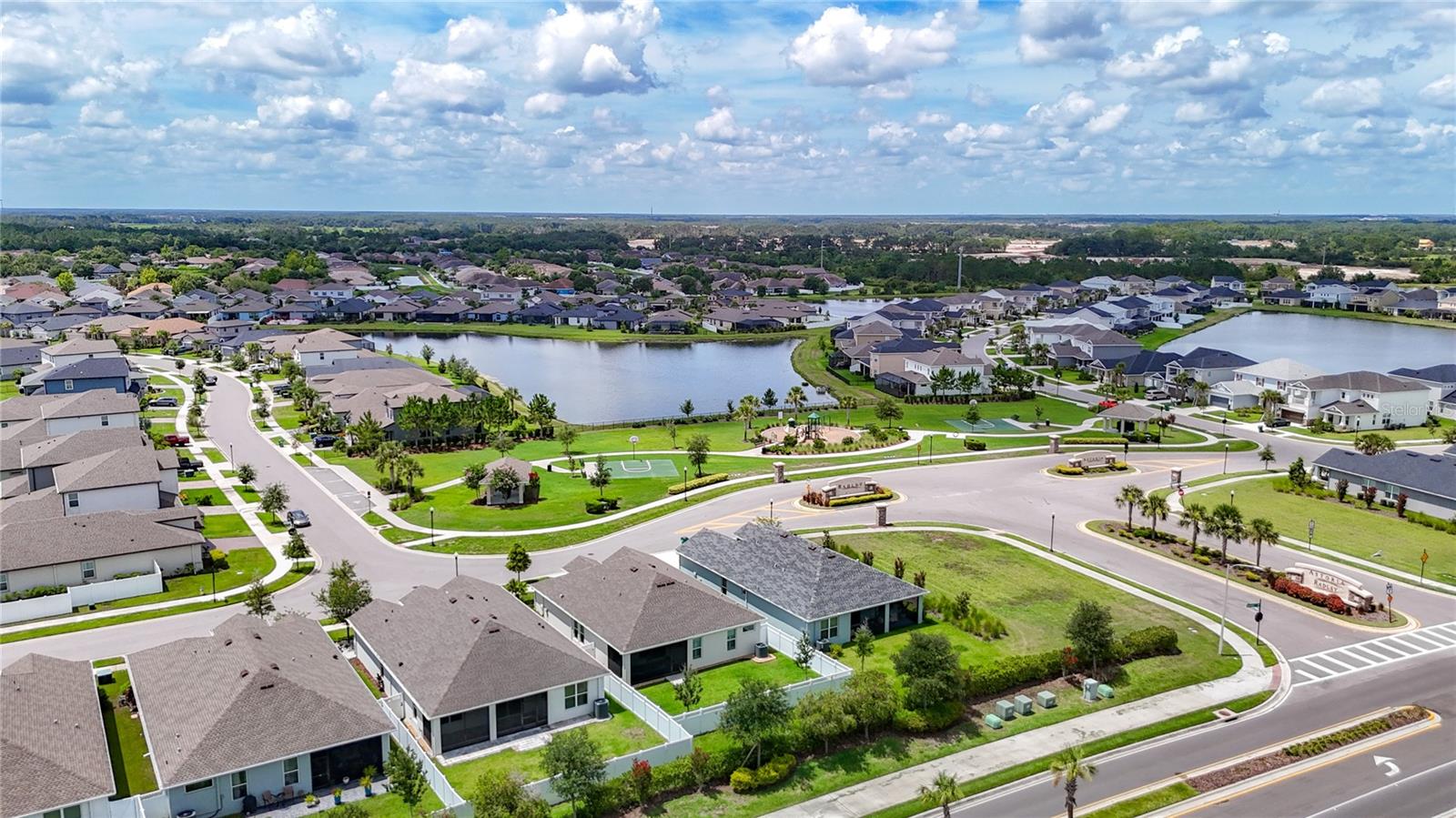 Listing photo id 31 for 34163 Radley Way