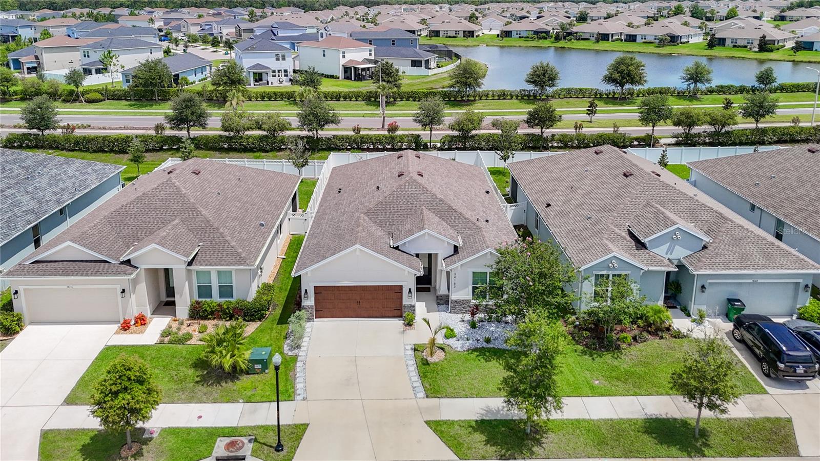 Listing photo id 2 for 34163 Radley Way