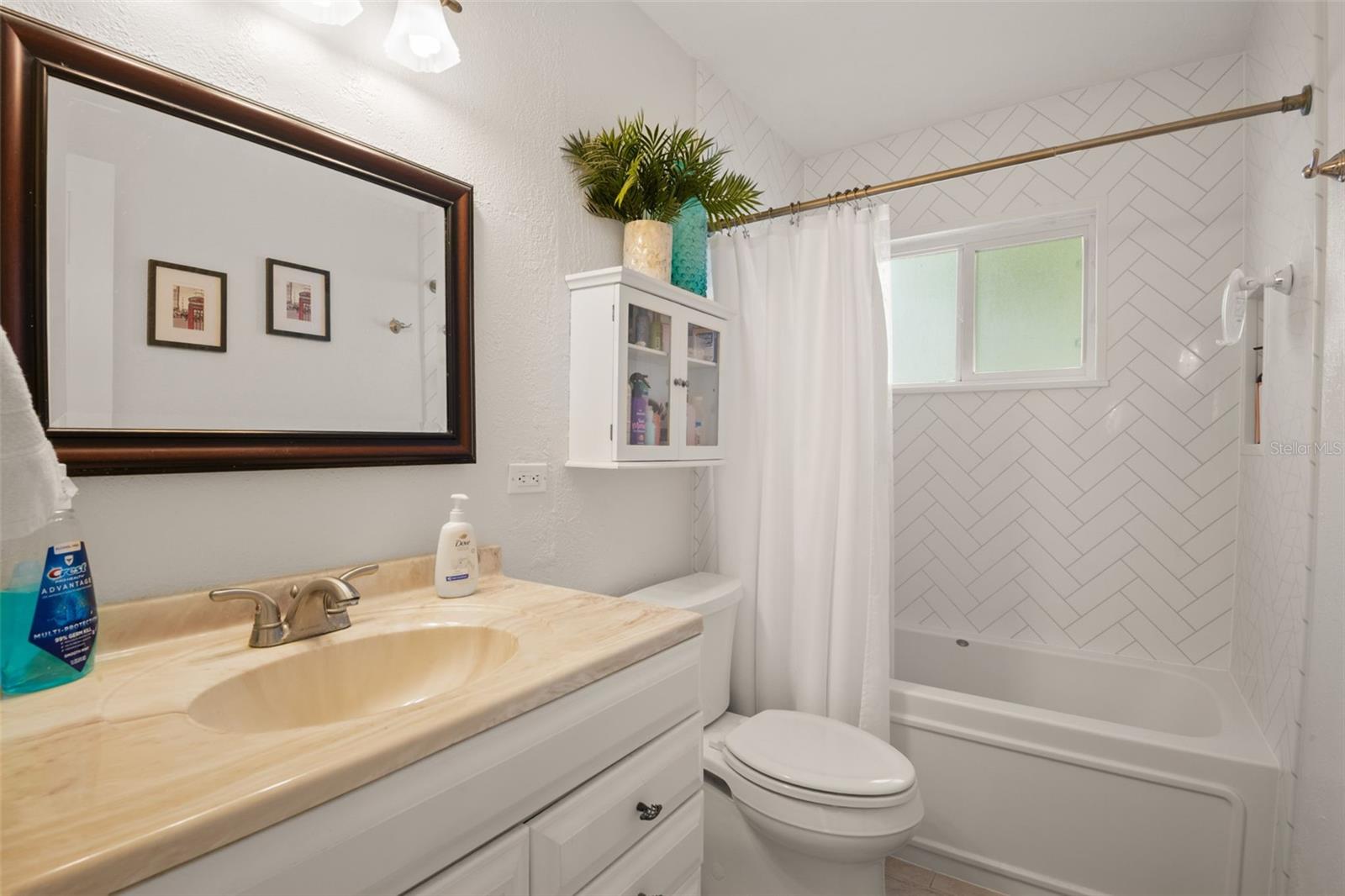 Image 19 of 27 For 5637 24th Terrace N