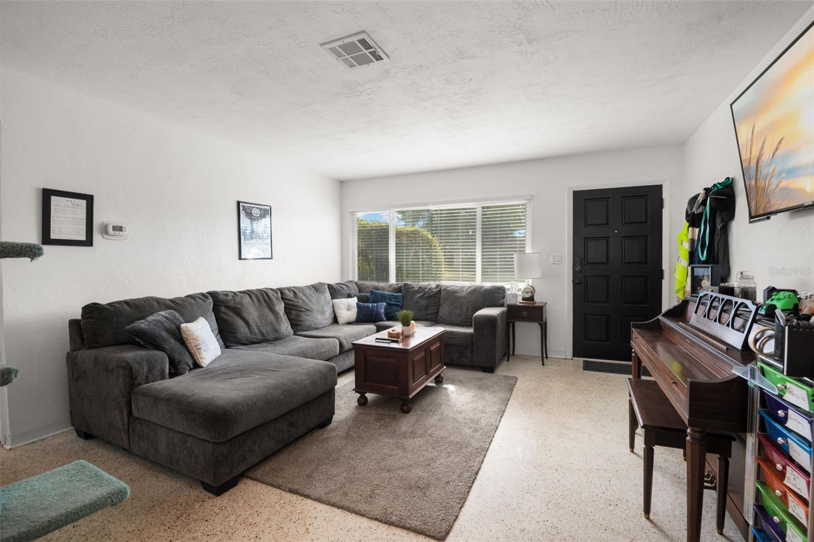 Image 6 of 27 For 5637 24th Terrace N