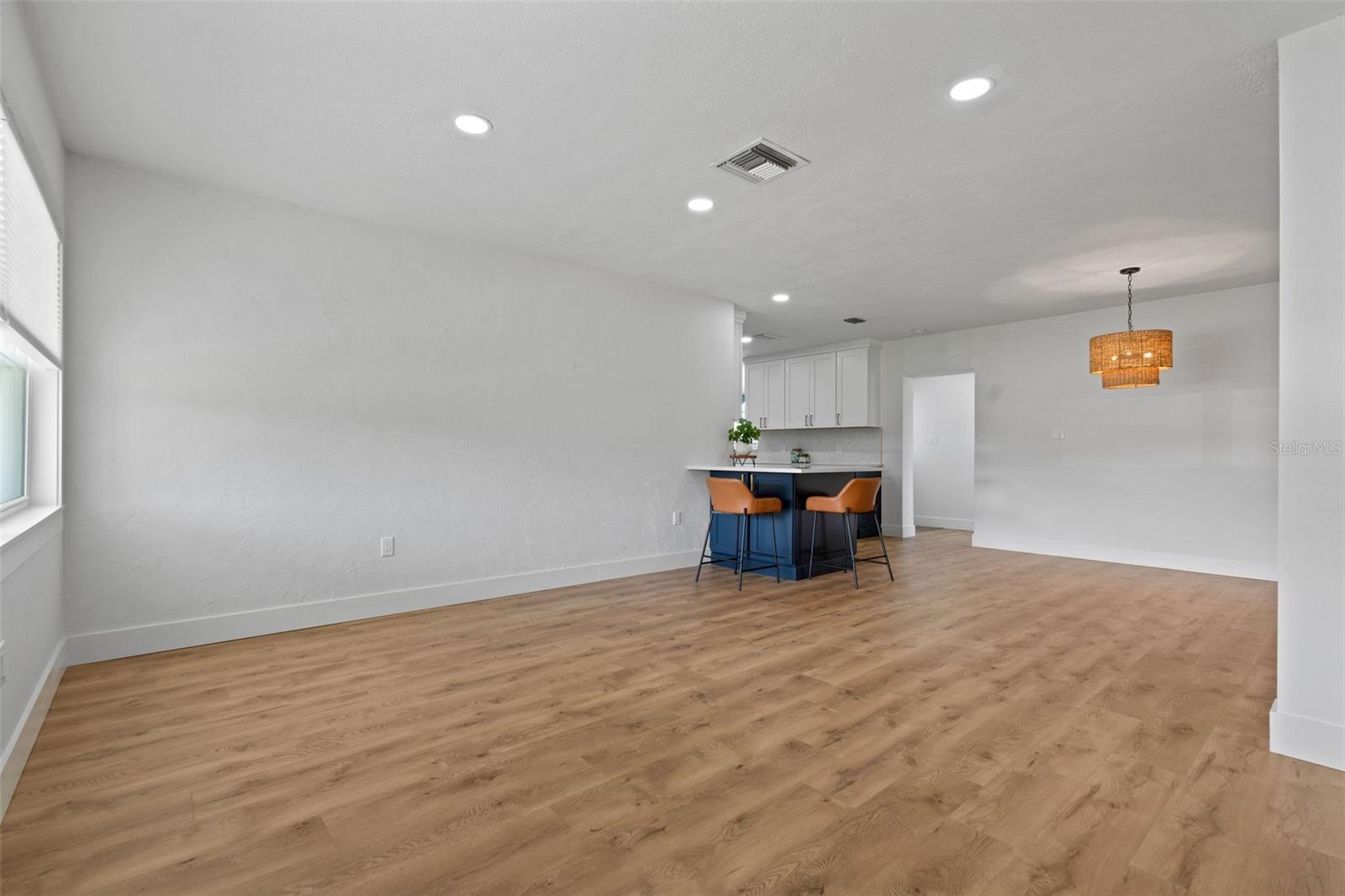 Image 15 of 40 For 1715 Thomas Drive