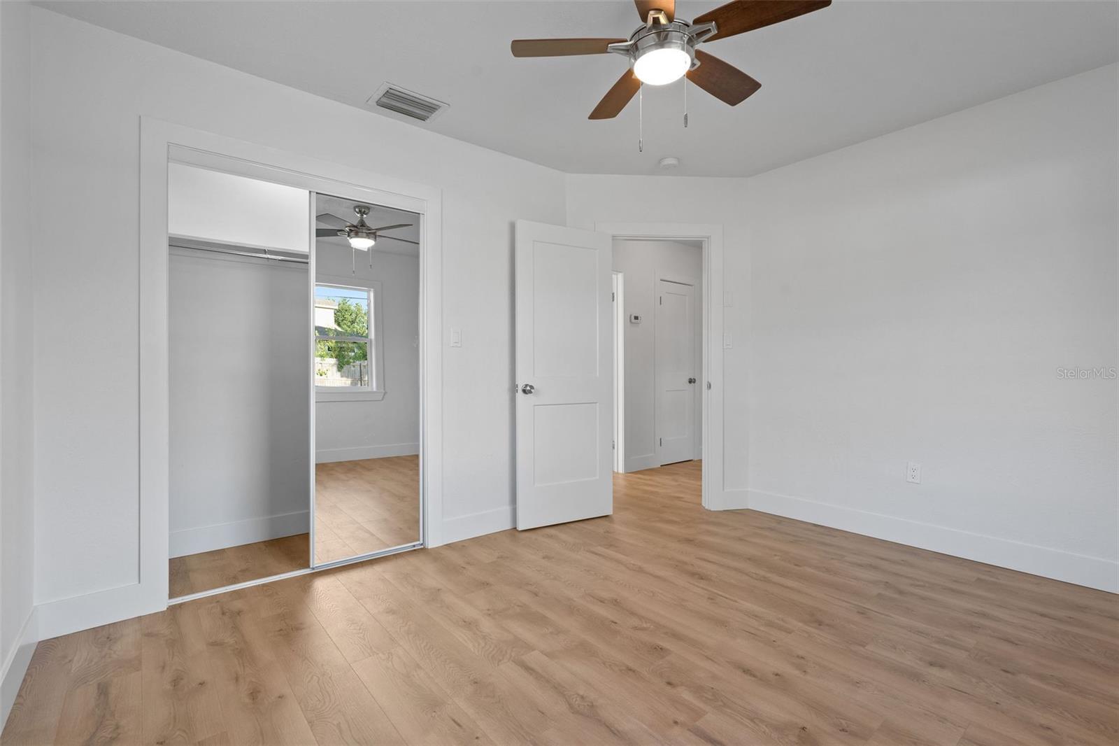 Image 21 of 40 For 1715 Thomas Drive