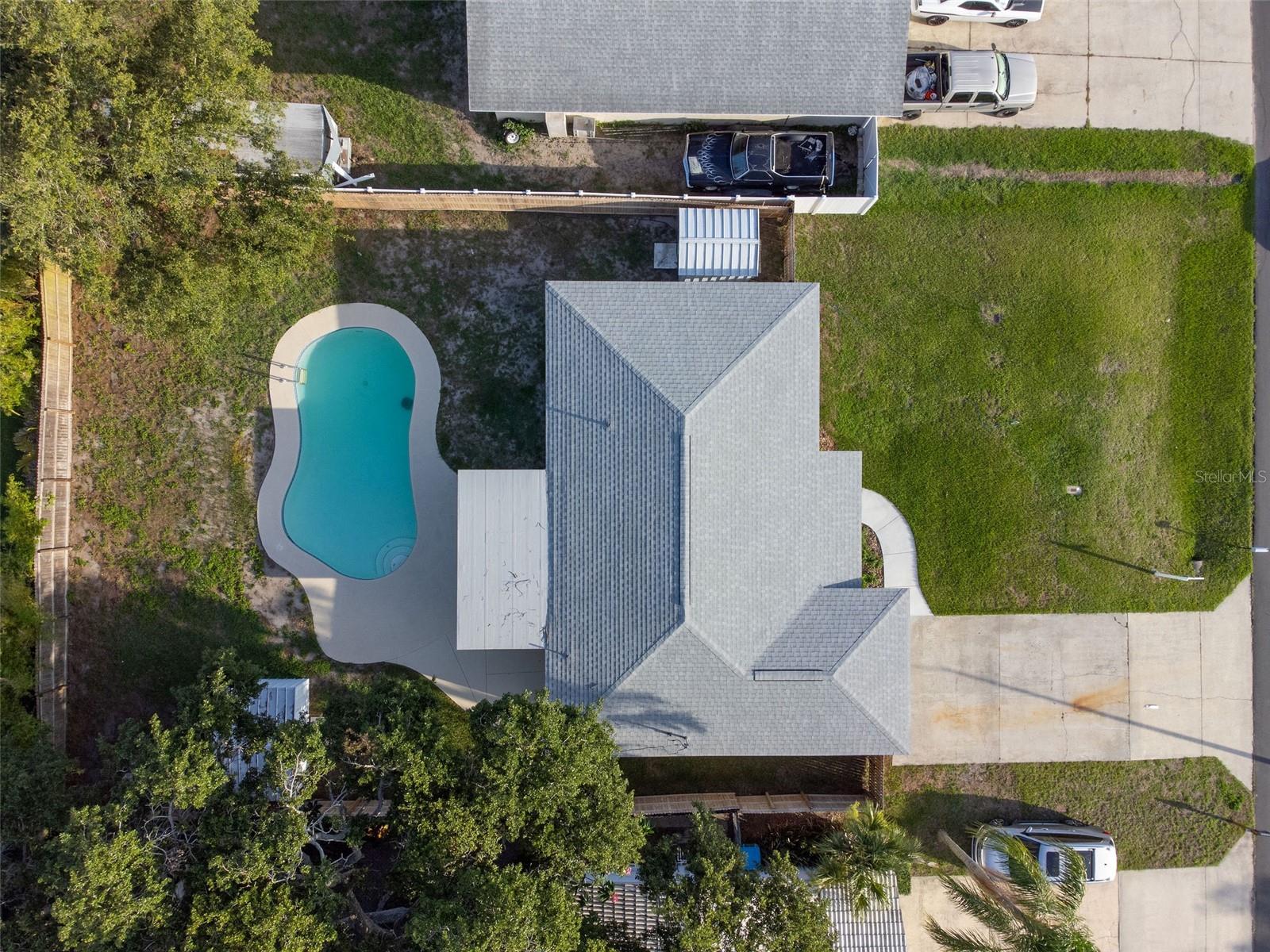 Image 3 of 40 For 1715 Thomas Drive