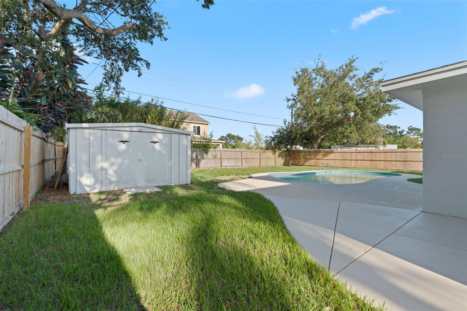 Image 37 of 40 For 1715 Thomas Drive