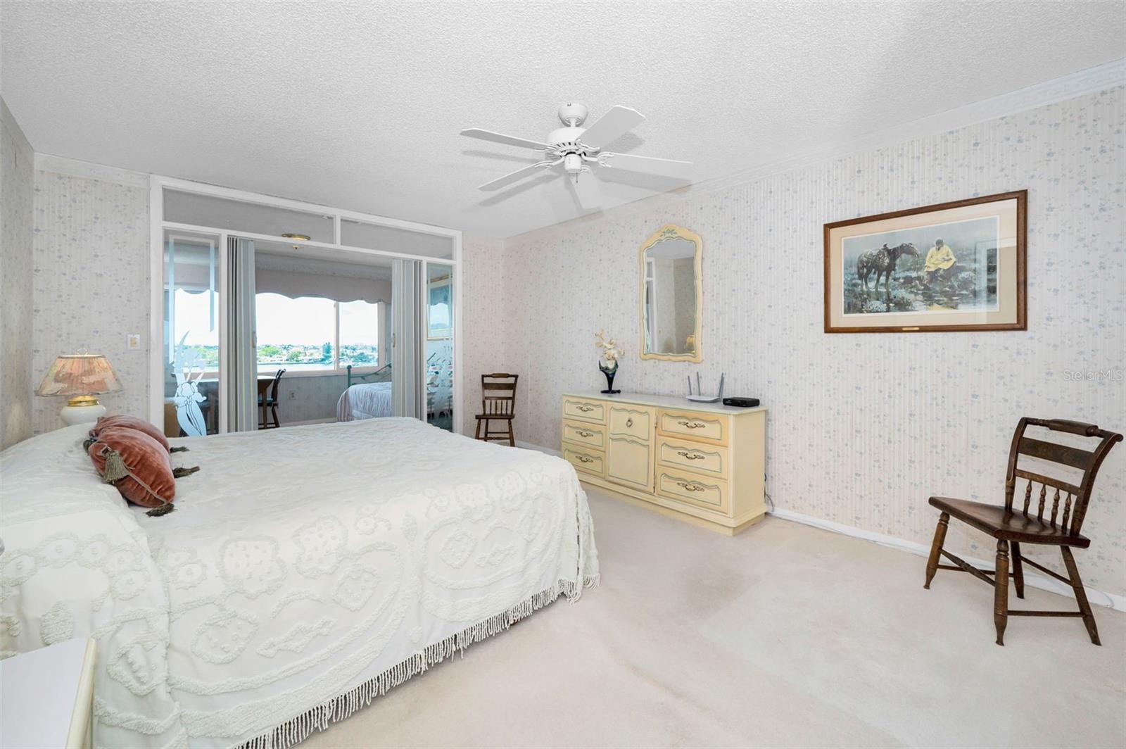 Image 15 of 59 For 100 Bluff View Drive 511c