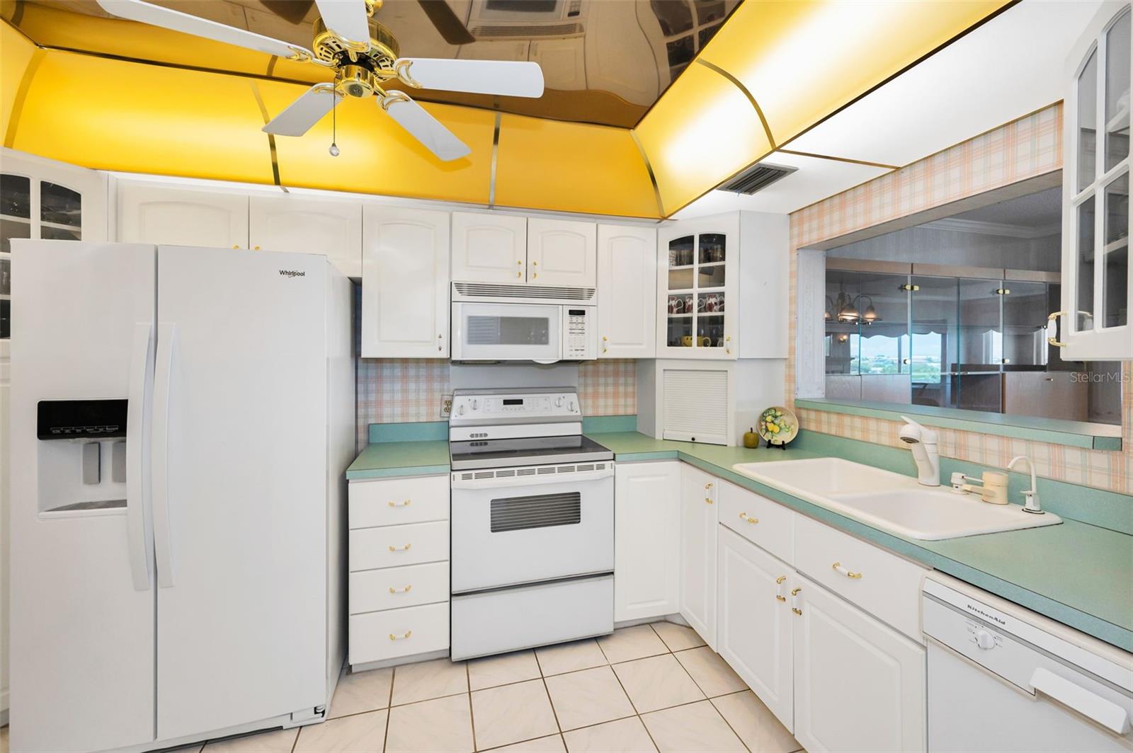 Image 30 of 59 For 100 Bluff View Drive 511c