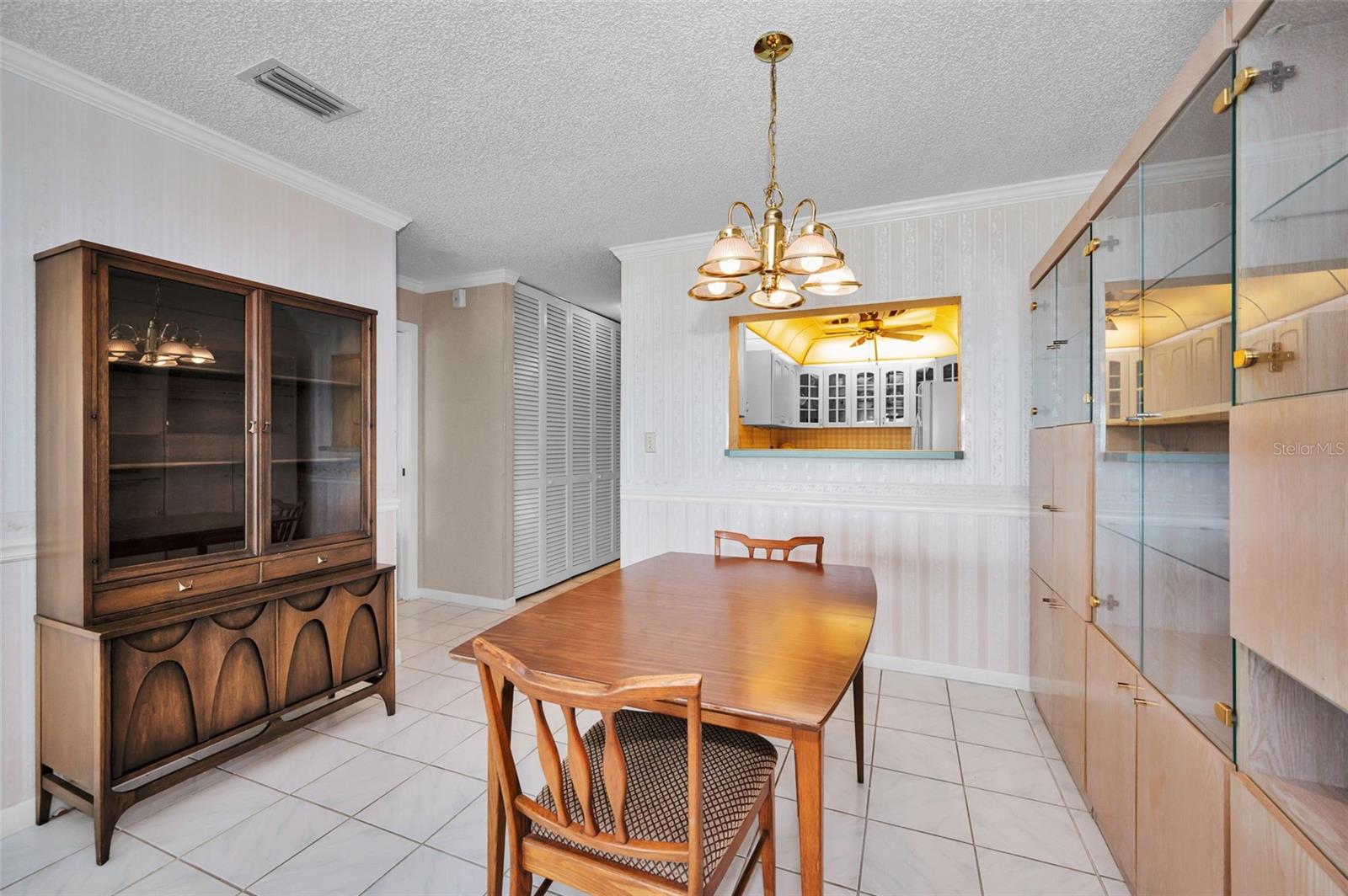 Image 35 of 59 For 100 Bluff View Drive 511c