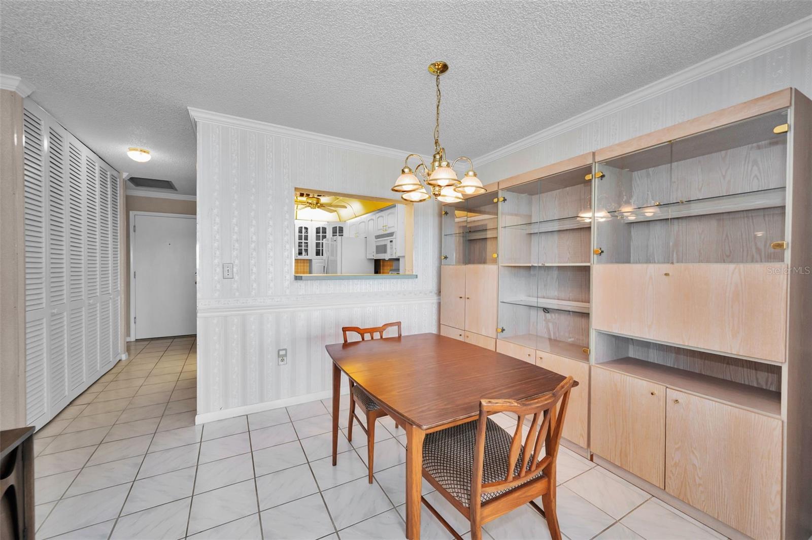 Image 36 of 59 For 100 Bluff View Drive 511c