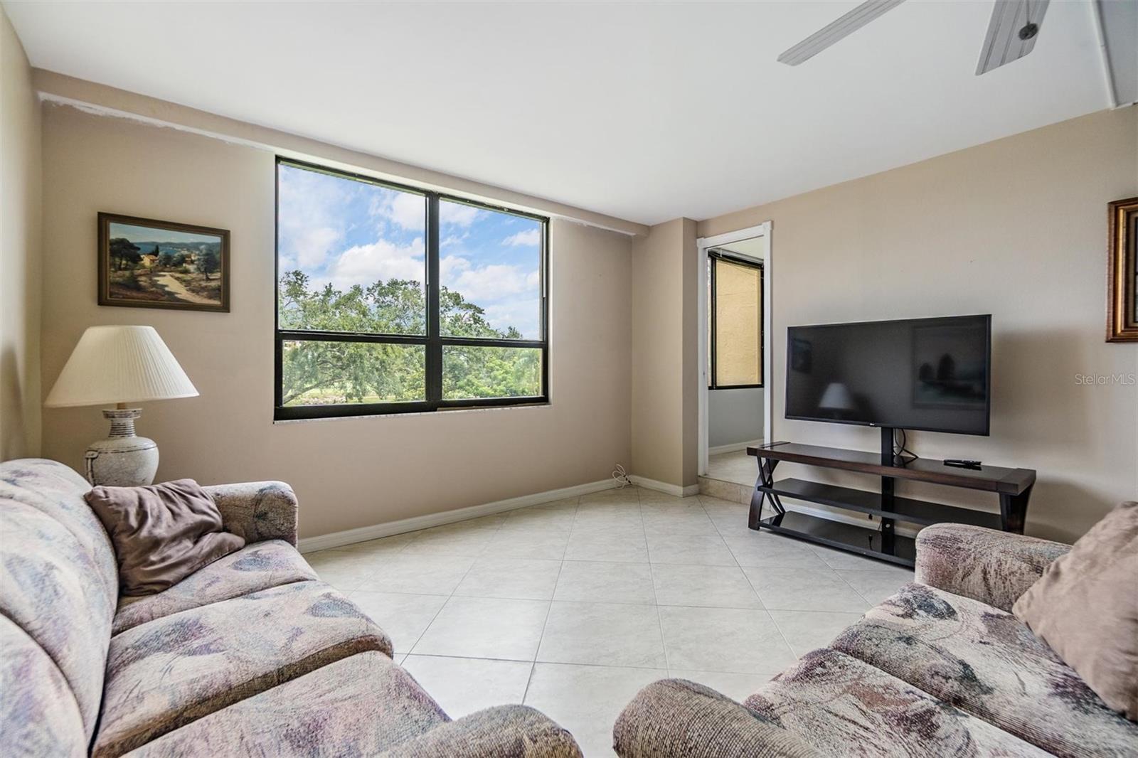 Image 12 of 49 For 2621 Cove Cay Drive 302