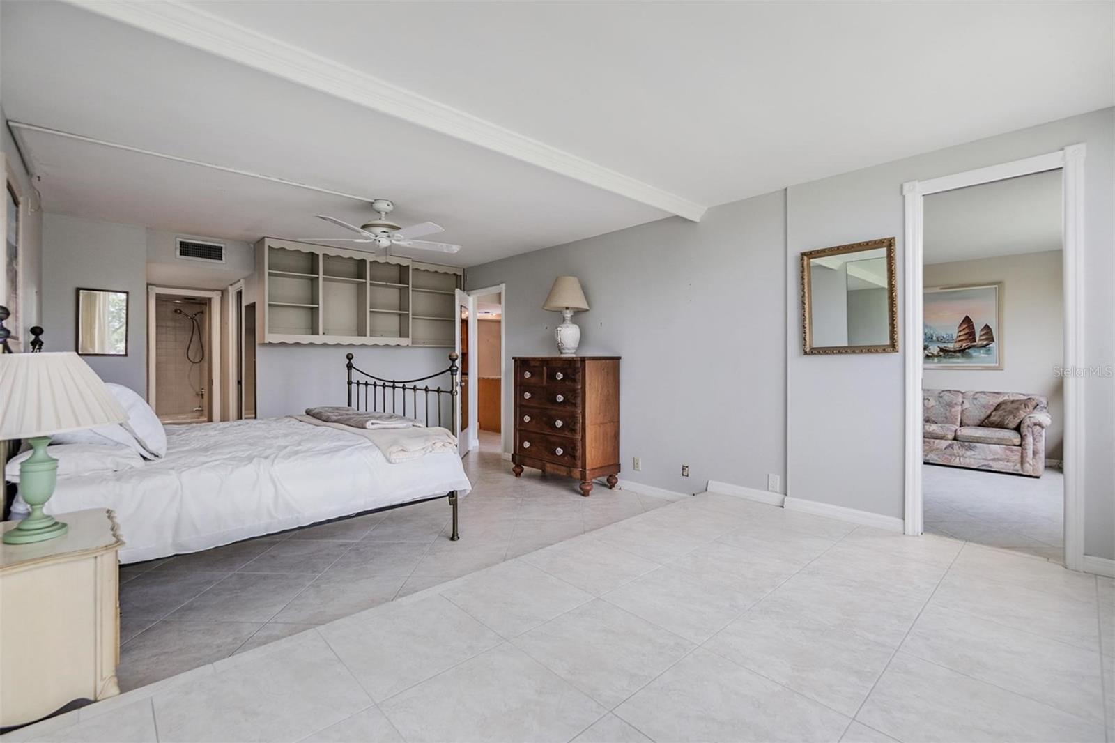 Image 18 of 49 For 2621 Cove Cay Drive 302