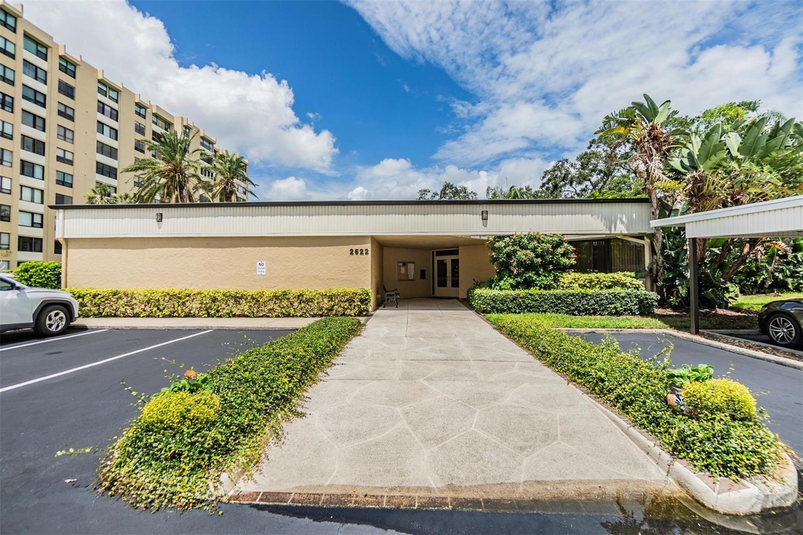 Image 41 of 49 For 2621 Cove Cay Drive 302