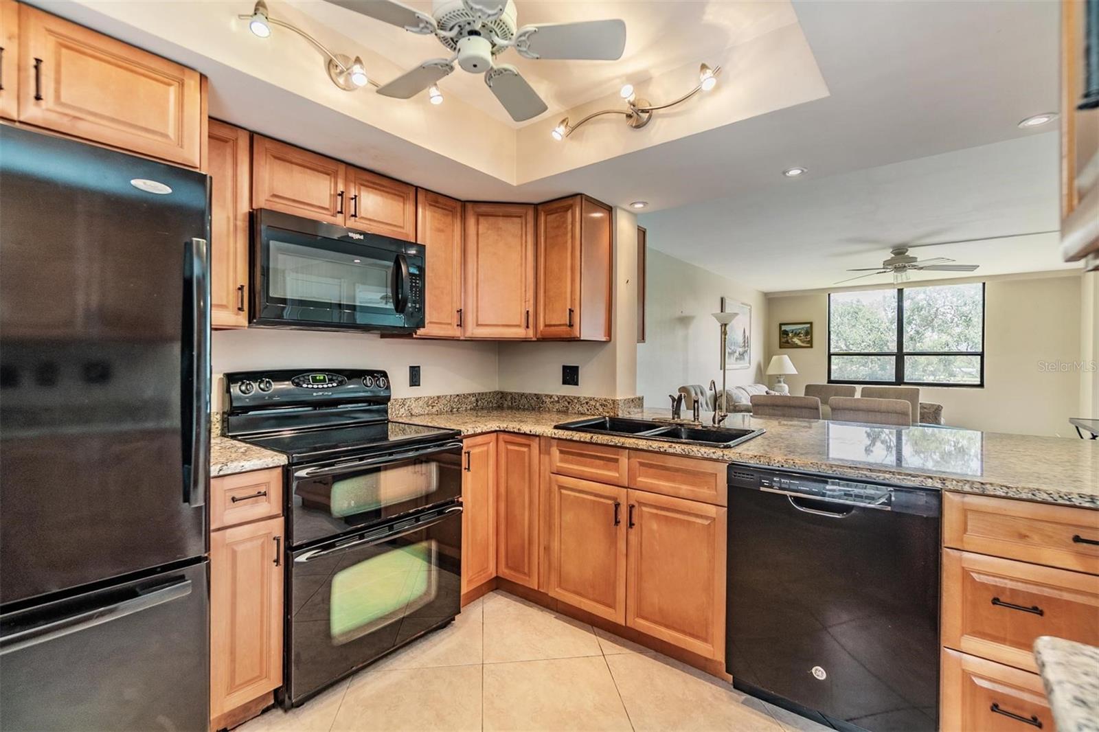 Image 5 of 49 For 2621 Cove Cay Drive 302