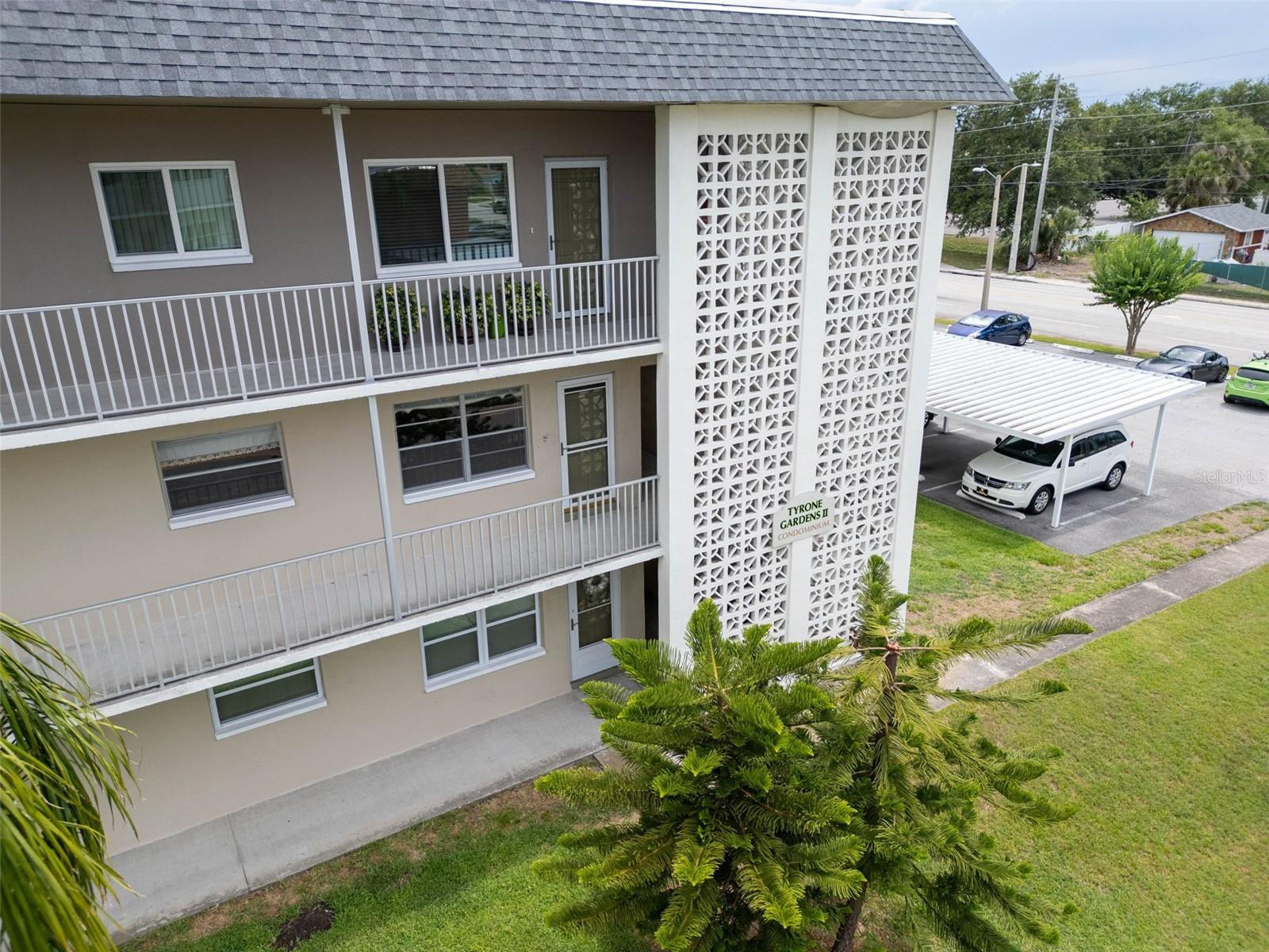Details for 5720 13th Avenue N 207b, ST PETERSBURG, FL 33710
