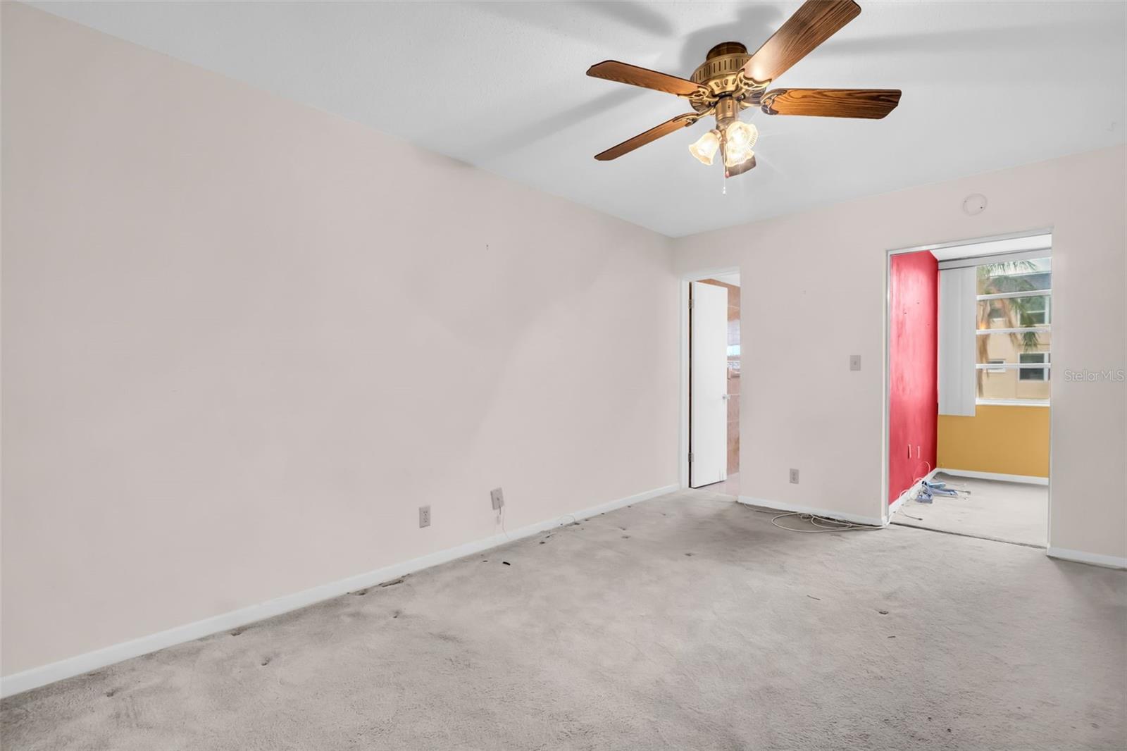 Image 19 of 31 For 5720 13th Avenue N 207b