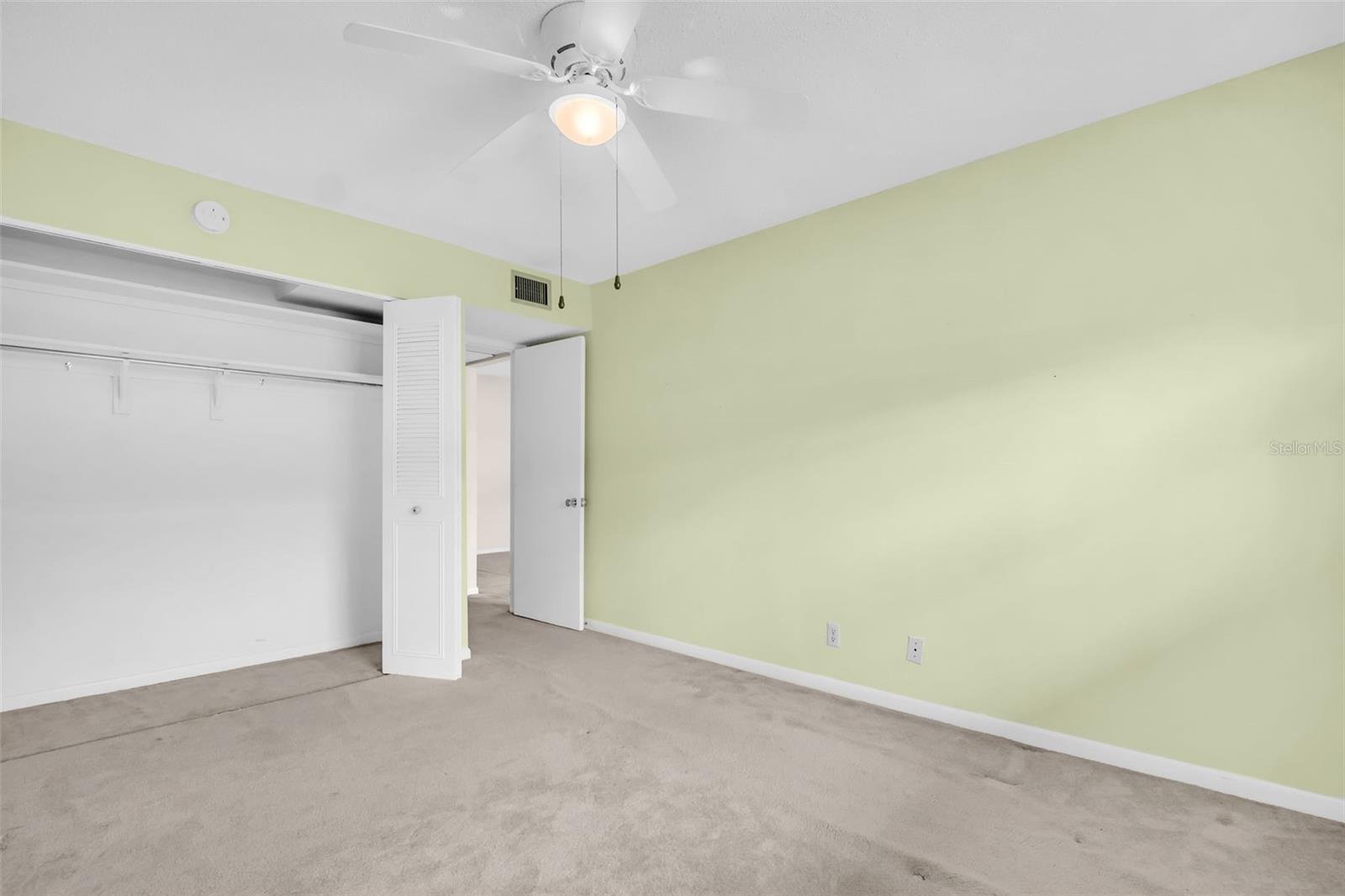 Image 23 of 31 For 5720 13th Avenue N 207b
