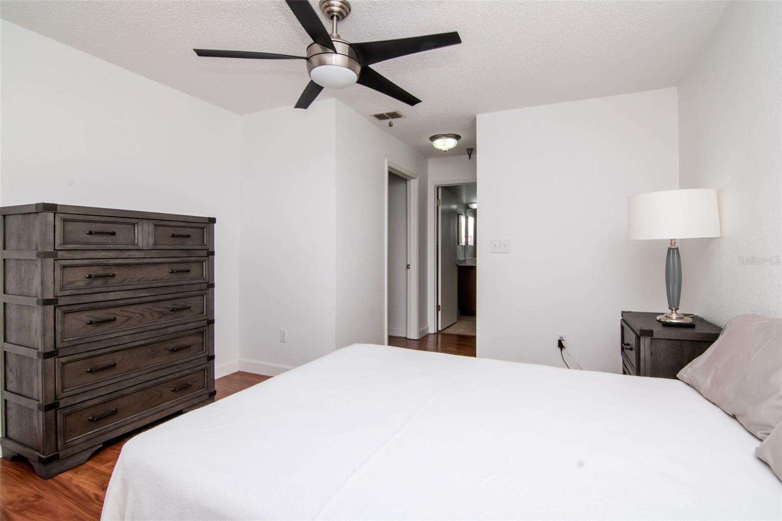 Image 11 of 21 For 10265 Gandy Boulevard N 1702