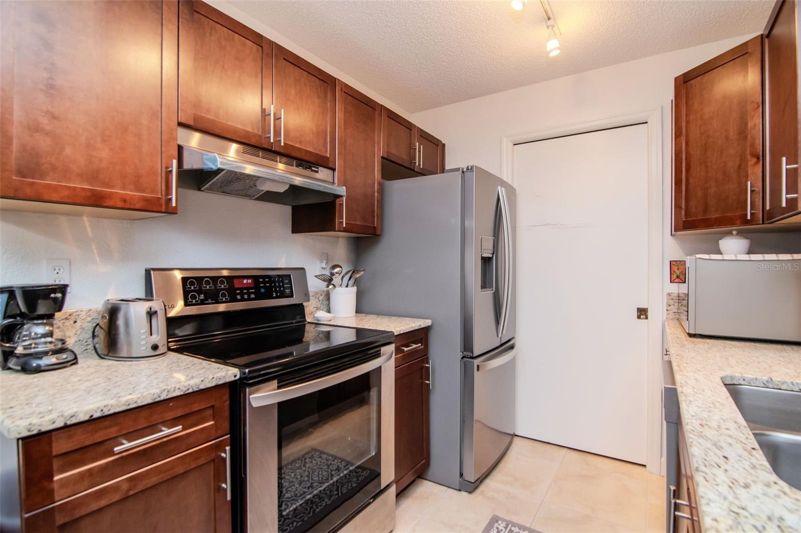 Image 6 of 21 For 10265 Gandy Boulevard N 1702