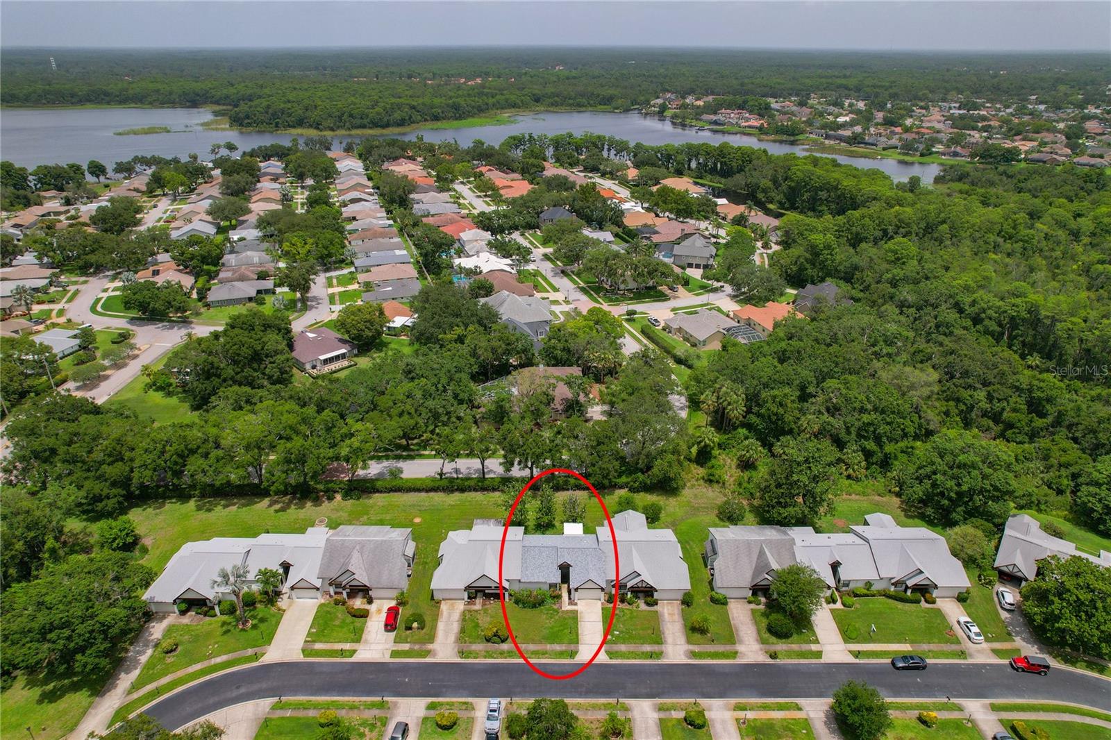 Image 3 of 60 For 1401 Camelot Court