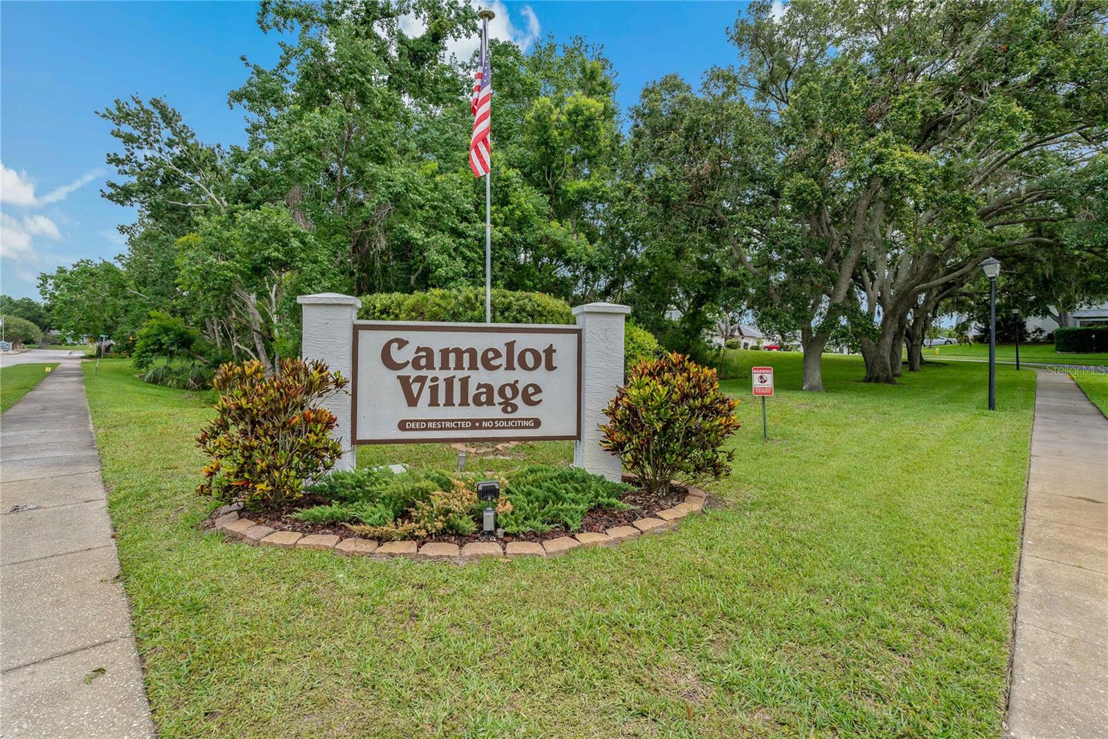 Image 35 of 60 For 1401 Camelot Court