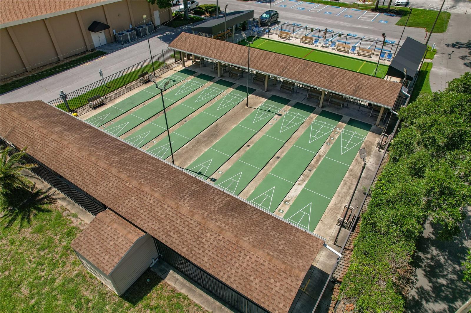 Image 55 of 60 For 1401 Camelot Court