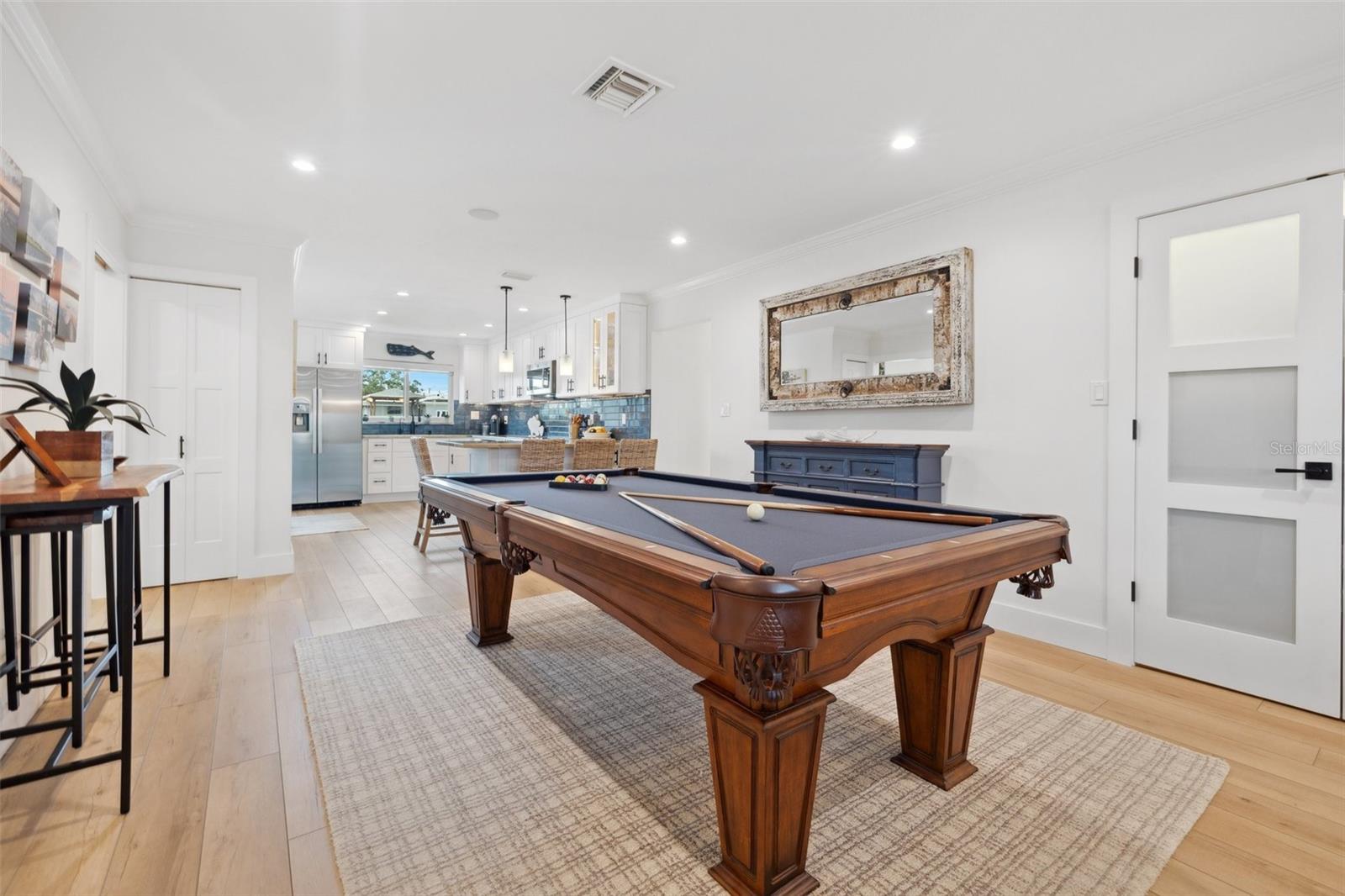 Image 11 of 75 For 1424 47th Avenue Ne