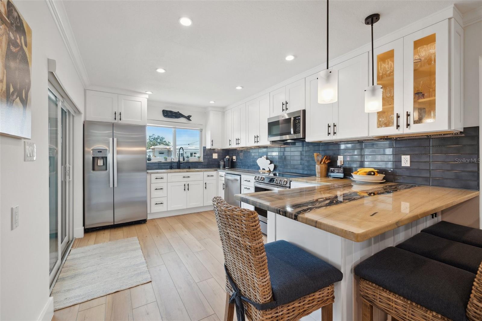 Image 17 of 75 For 1424 47th Avenue Ne