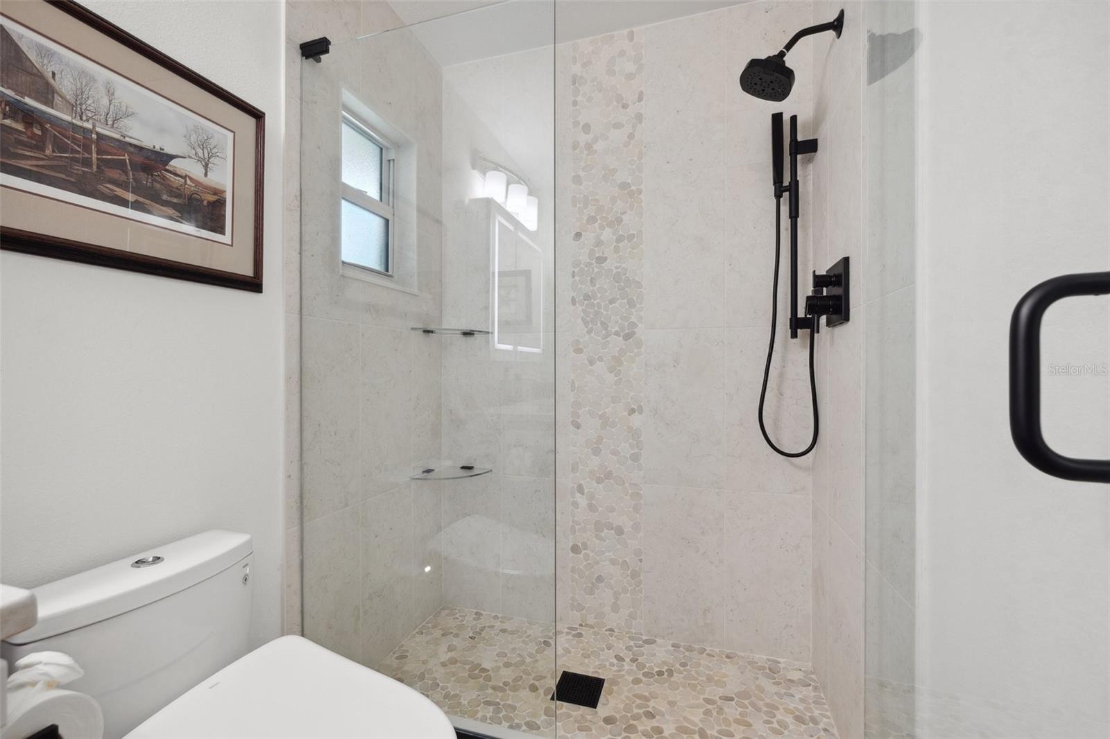 Image 21 of 75 For 1424 47th Avenue Ne