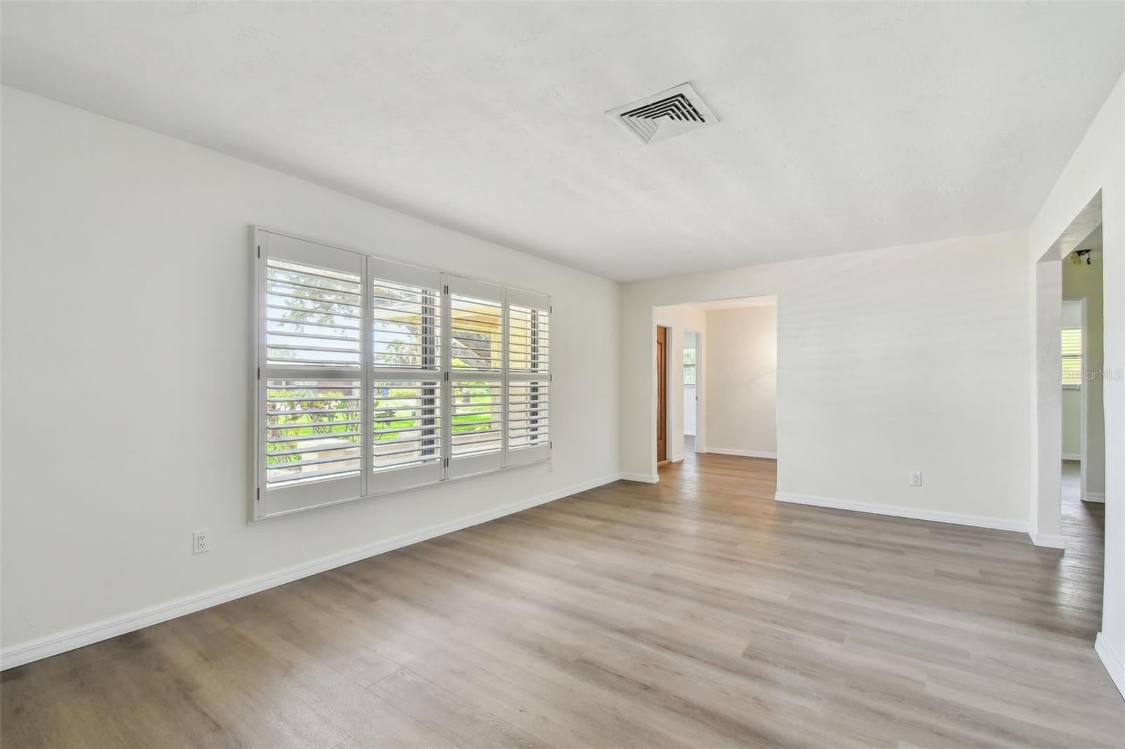 Image 12 of 53 For 1443 54th Avenue Ne
