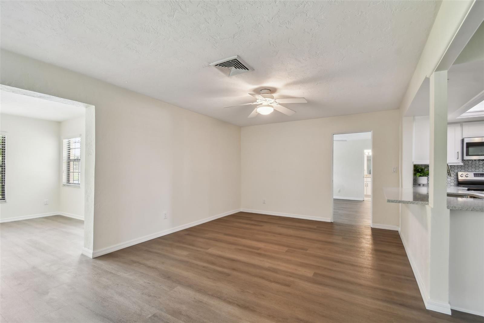 Image 19 of 53 For 1443 54th Avenue Ne
