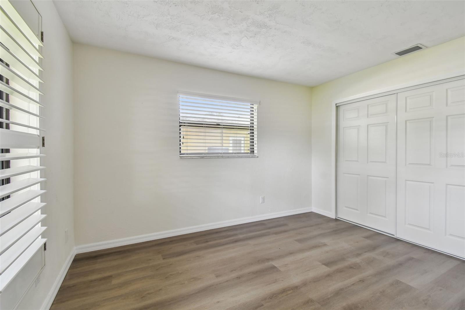 Image 32 of 53 For 1443 54th Avenue Ne