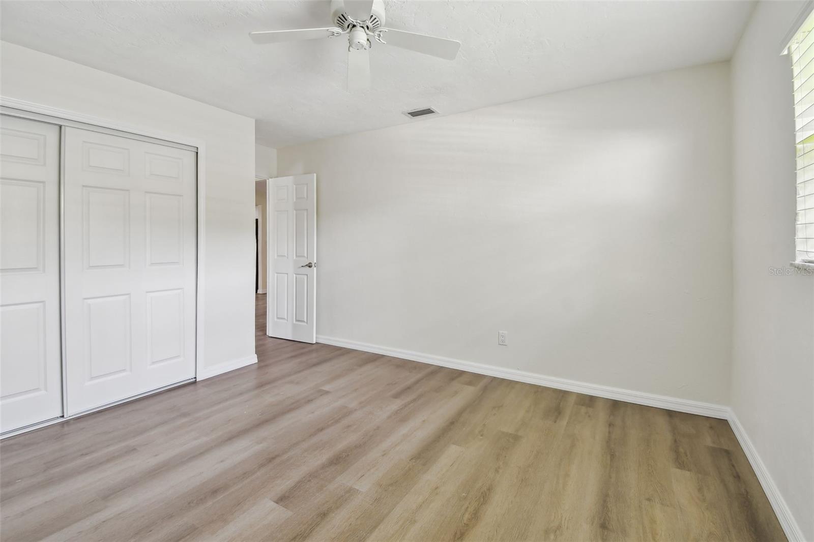 Image 37 of 53 For 1443 54th Avenue Ne