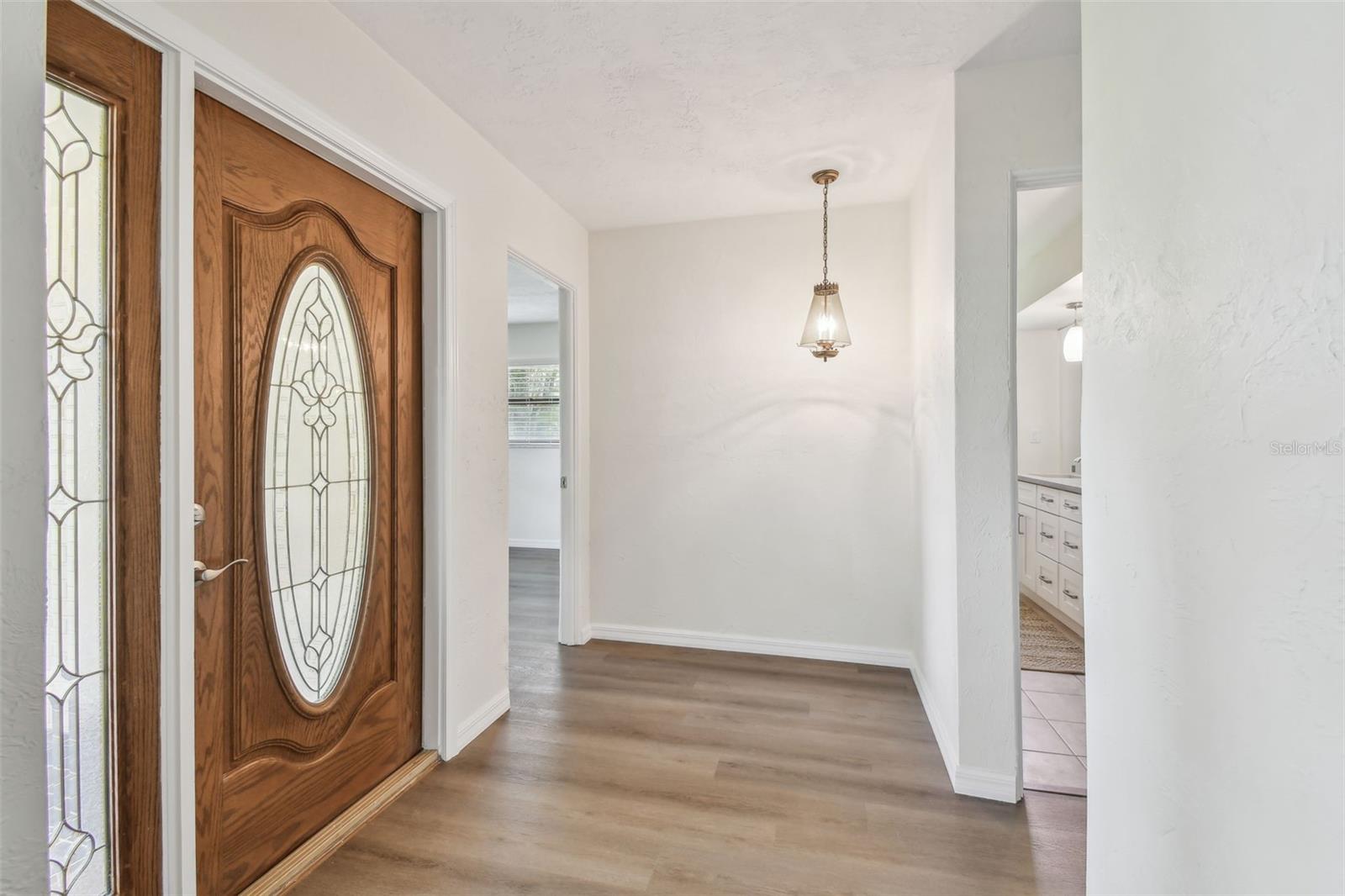 Image 7 of 53 For 1443 54th Avenue Ne