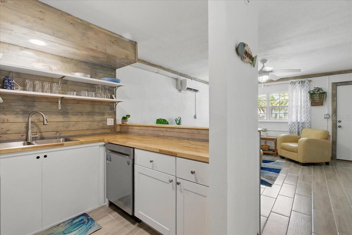 Image 11 of 42 For 511 1st Street