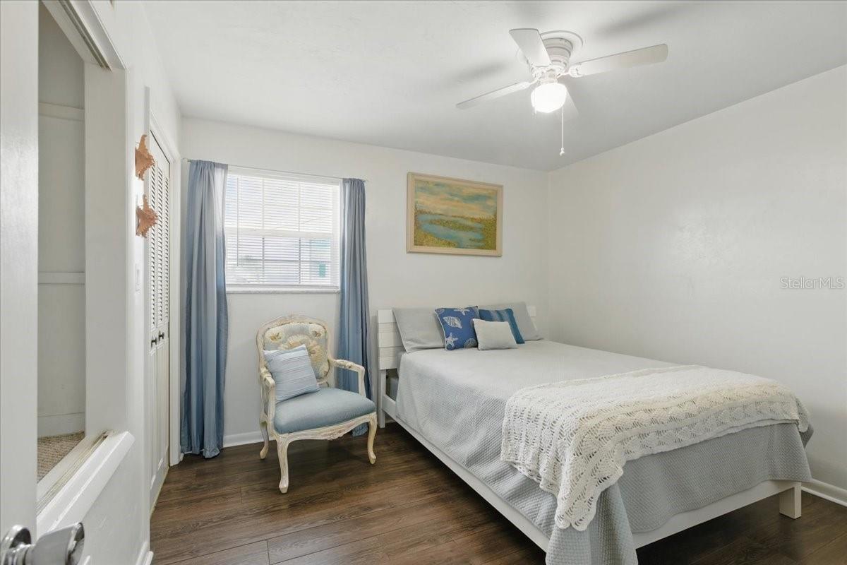 Image 17 of 42 For 511 1st Street