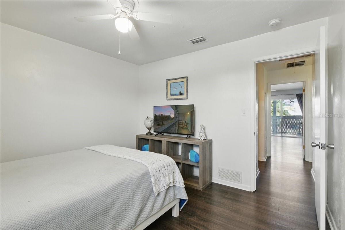 Image 18 of 42 For 511 1st Street