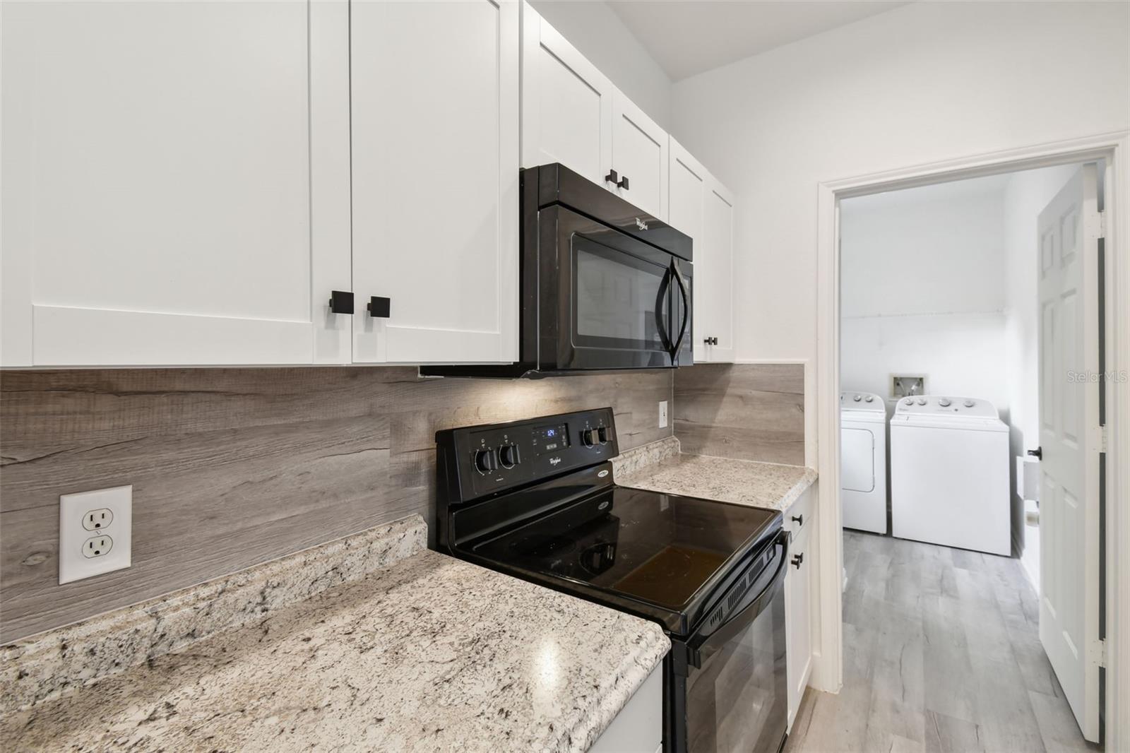 Image 15 of 50 For 2171 Portofino Place 27-2725