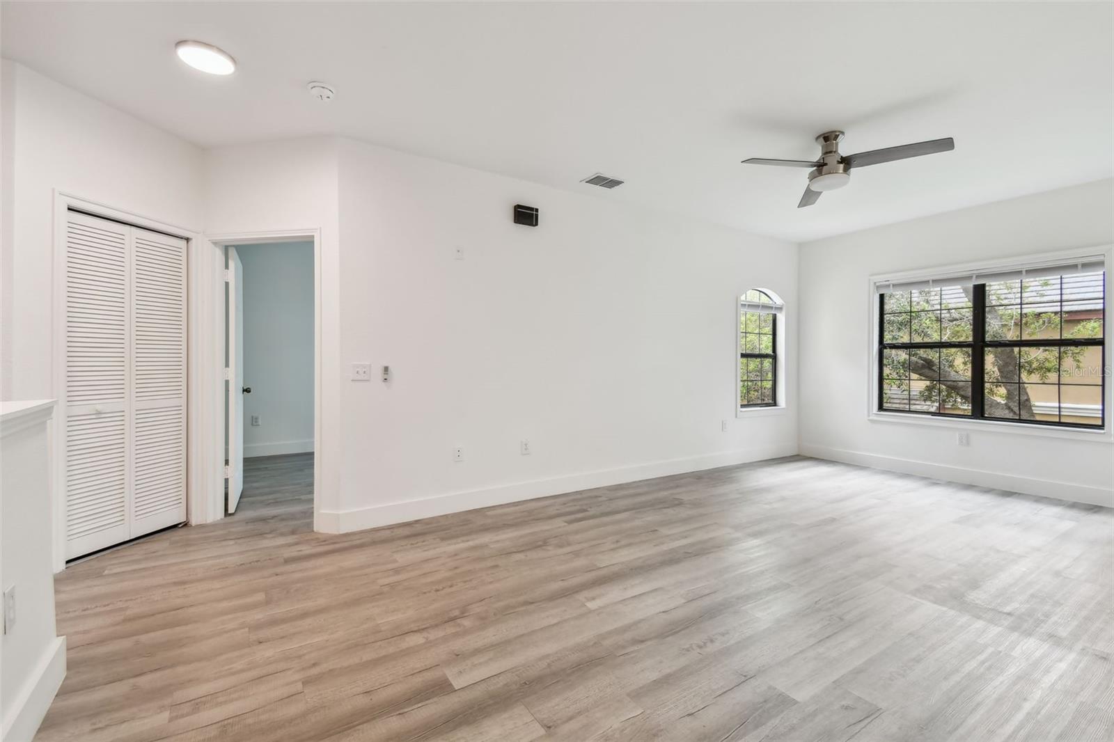 Image 20 of 50 For 2171 Portofino Place 27-2725